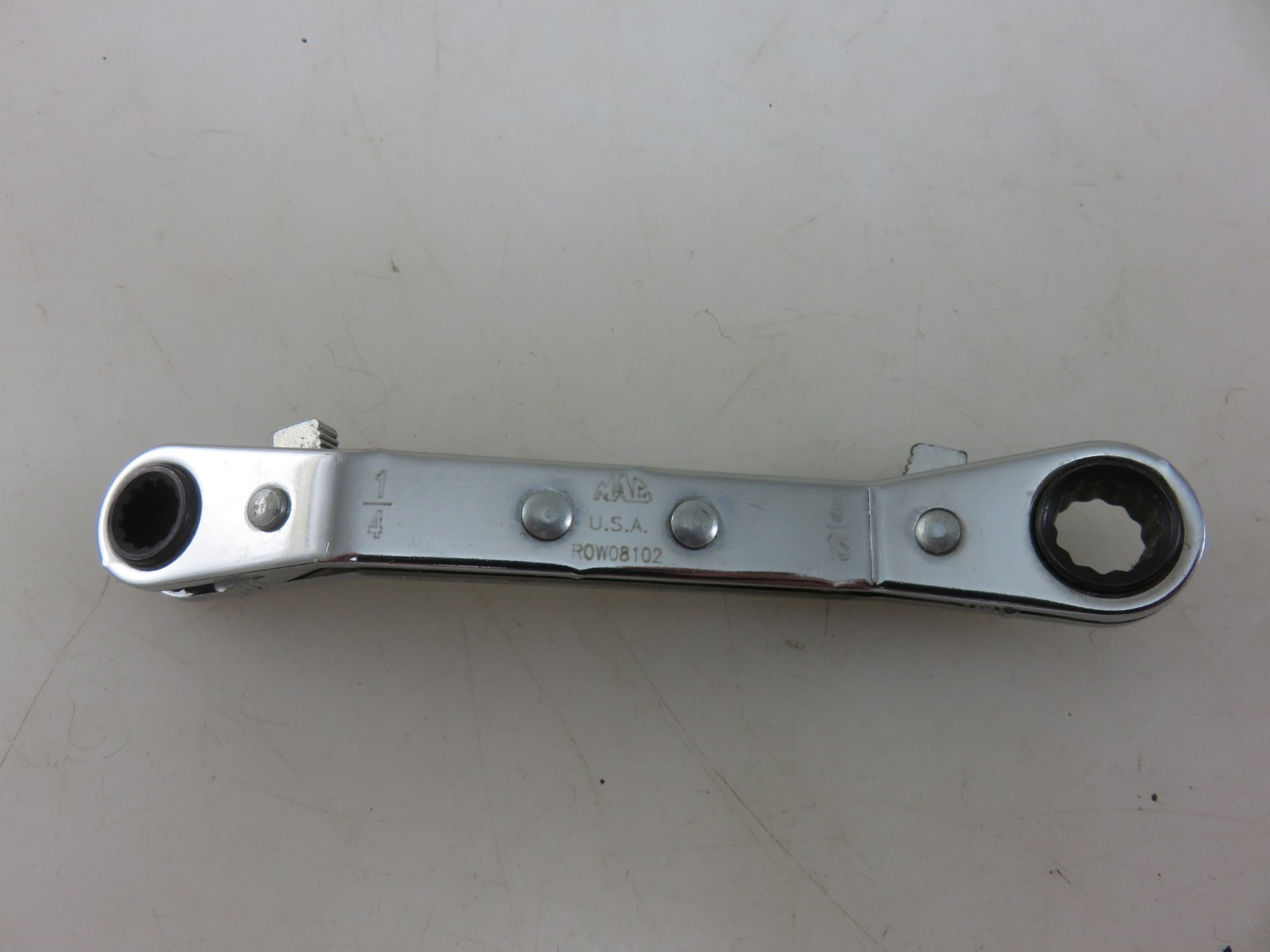 MAC ROW08102 Offset Reversible Ratcheting Double Box End Wrench 1/4″ x 5/16″