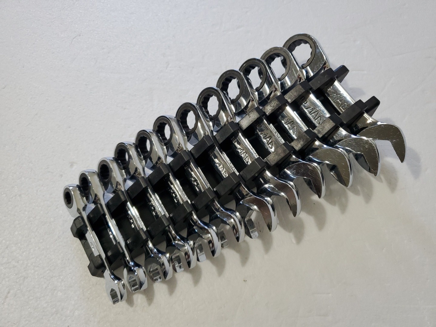 Mac Tools RWS 8mm-19mm Stubby 12-Point Ratcheting Wrench Set of 12