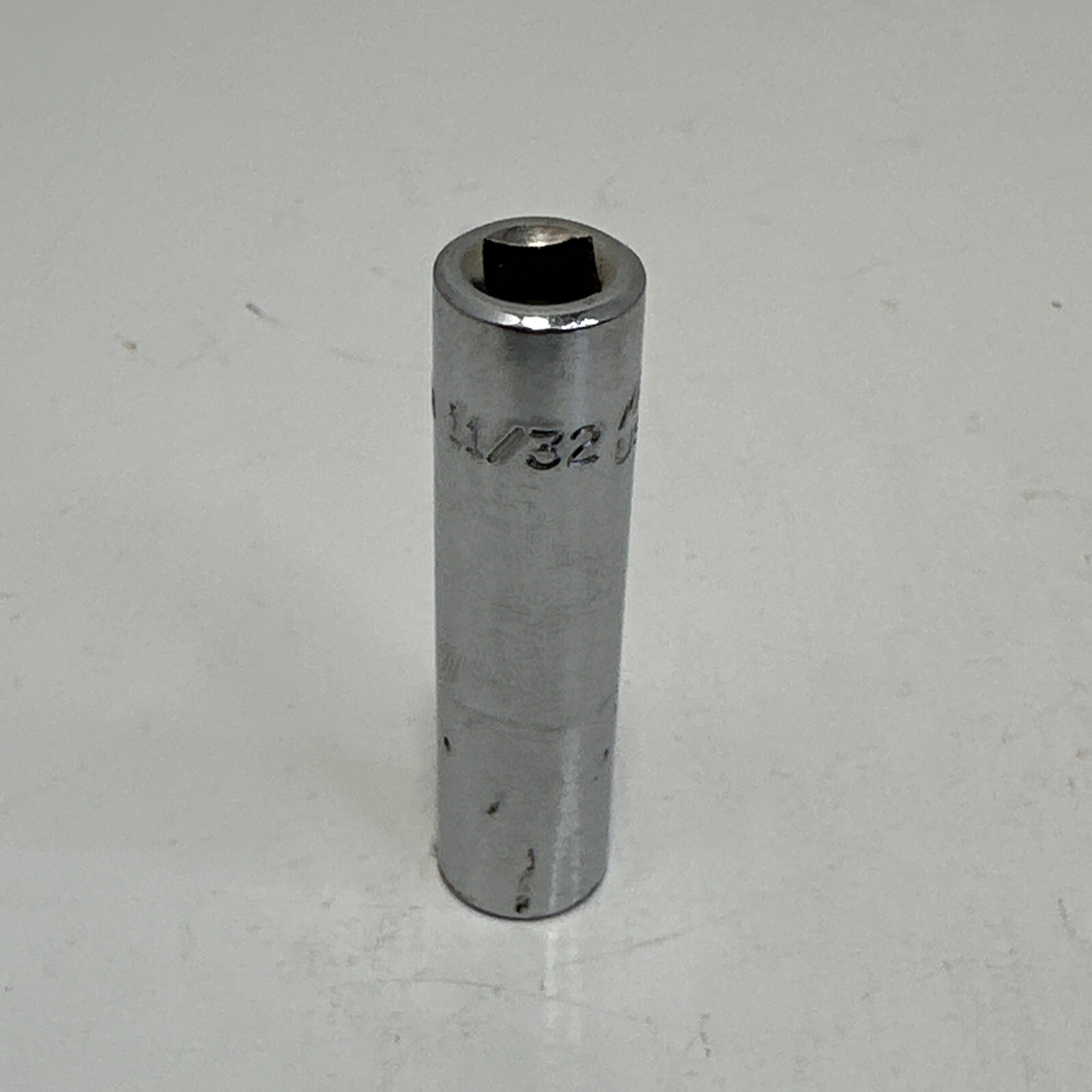 Mac Tools MD116R USA 1/4″ Drive 11/32″ SAE Deep Chrome 6 Point Socket Made in US