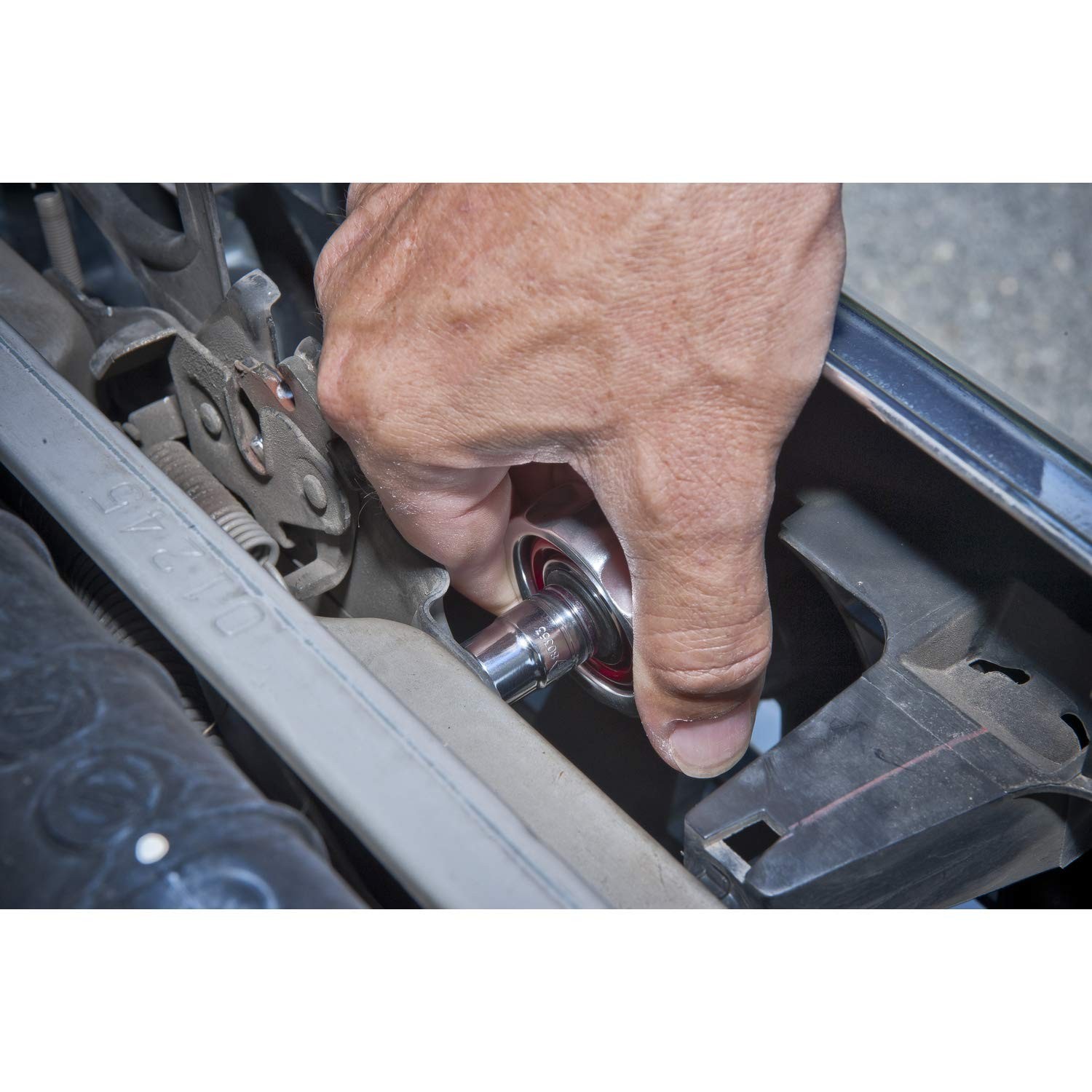 Effortless Fastening with 3/8″ Drive Gimbal Ratchet – 72 Tooth Precision
