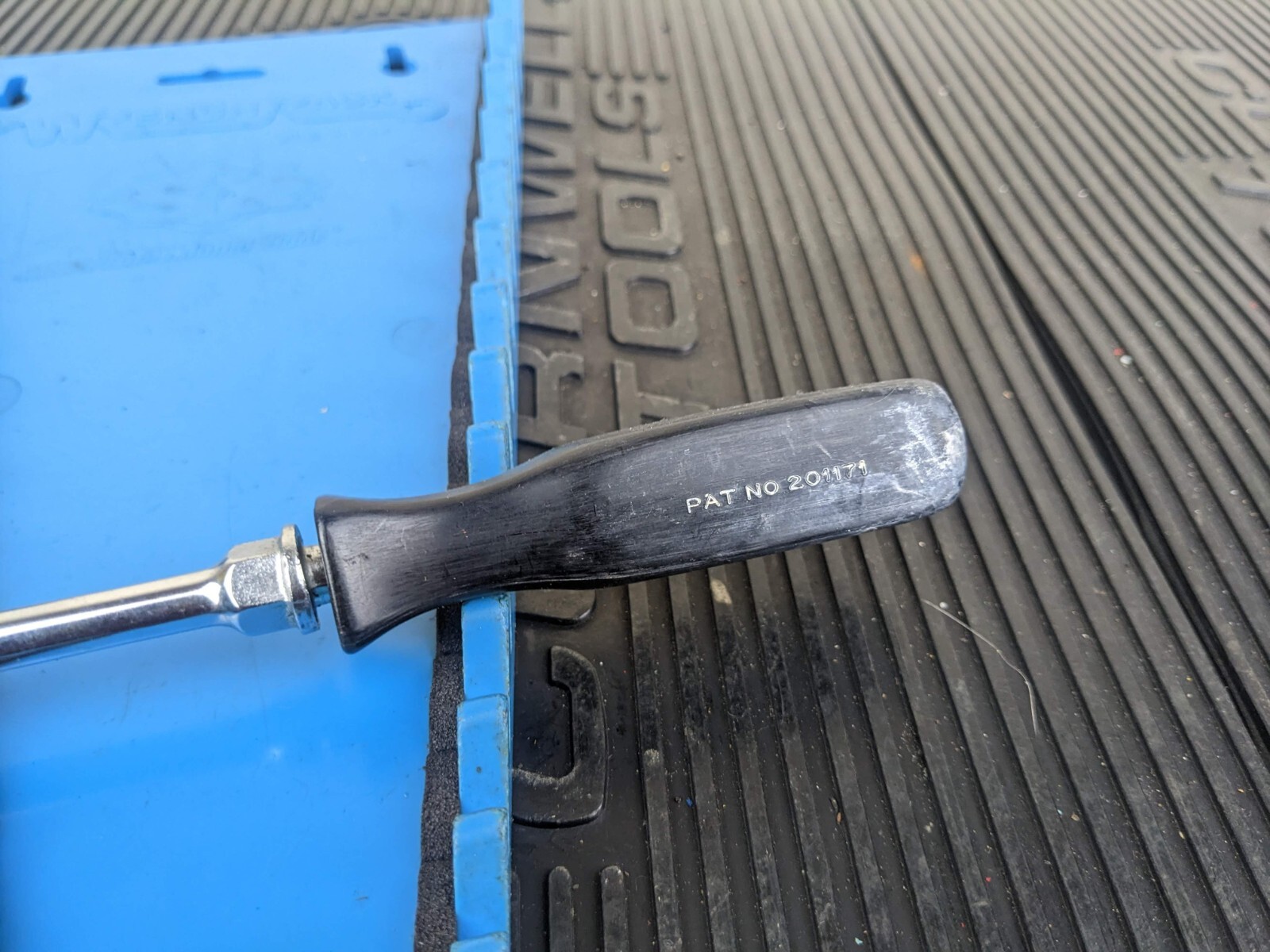 #au899 Snap-on SSDP630 Screwdriver No 3 Phillips 6″ Shaft Black Hard