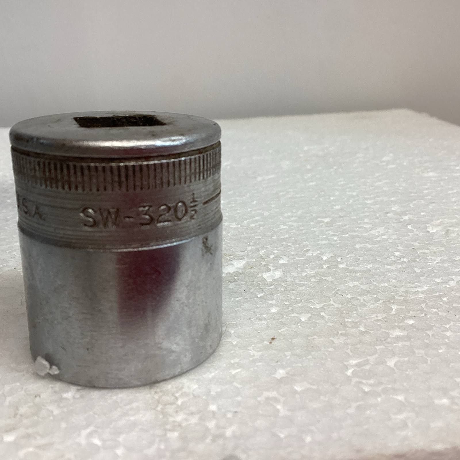 Vtg Snap On SW-320- 1/2 inch drive 1” 12 point socket Made In USA