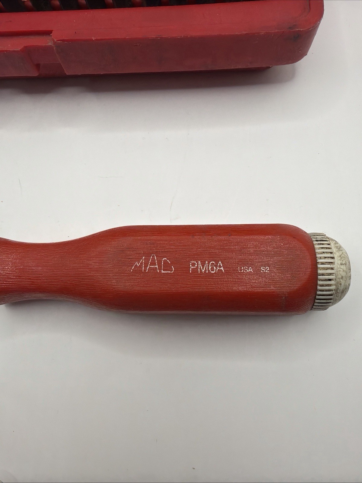 Rare Mac Tools USA Comfort Hard Red Handle Magnetic Screwdriver Sbd29SA Pm6A. B