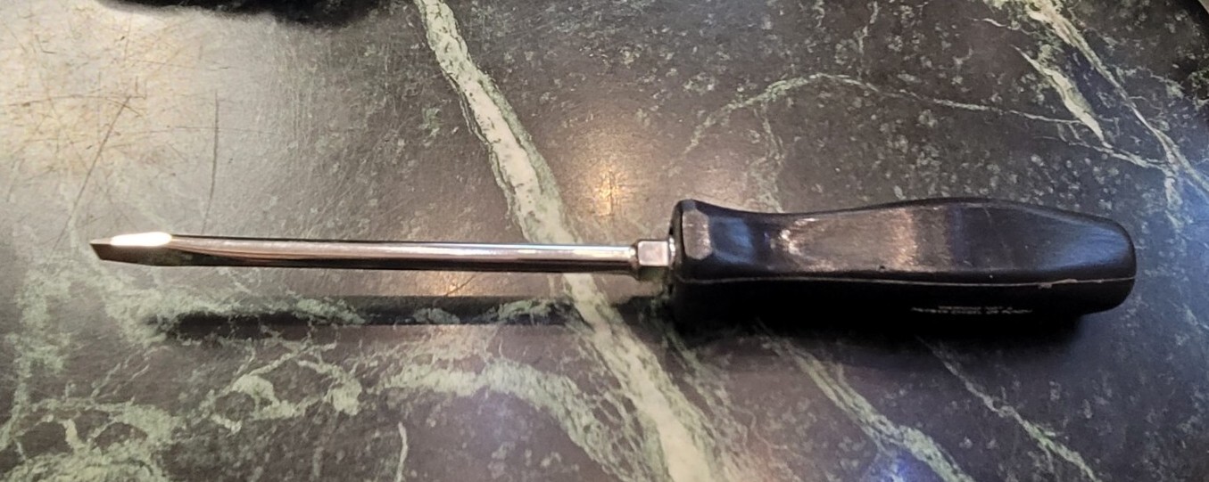 SDD6A Snap-on Tools NEW BLACK Hard Plastic Handle 5/16″ Flat Head Screwdriver