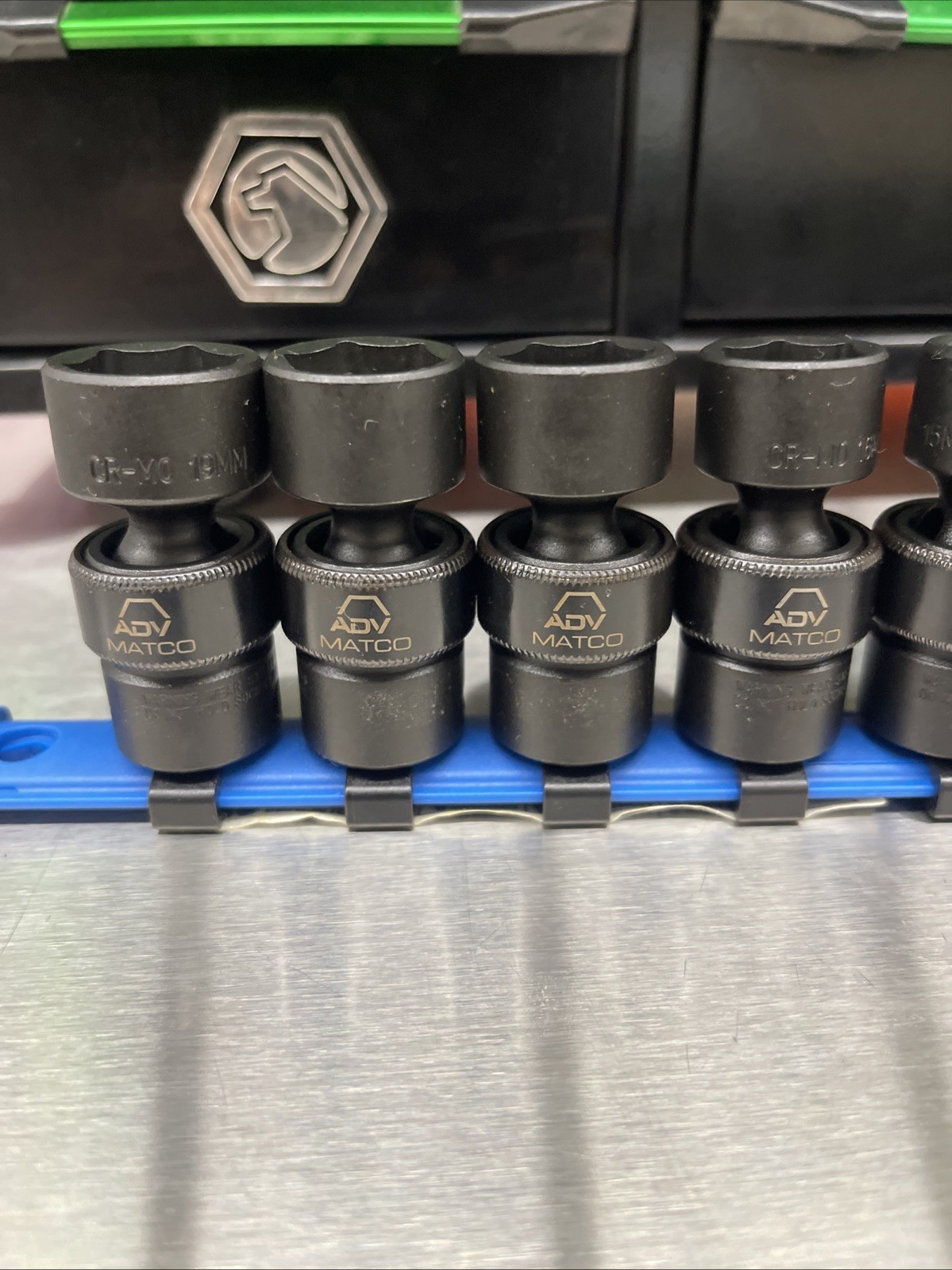NEW! Matco Tools SBUPM106V 10pc 3/8″ Dr Metric 6 Pt ADV Swivel Impact Socket Set