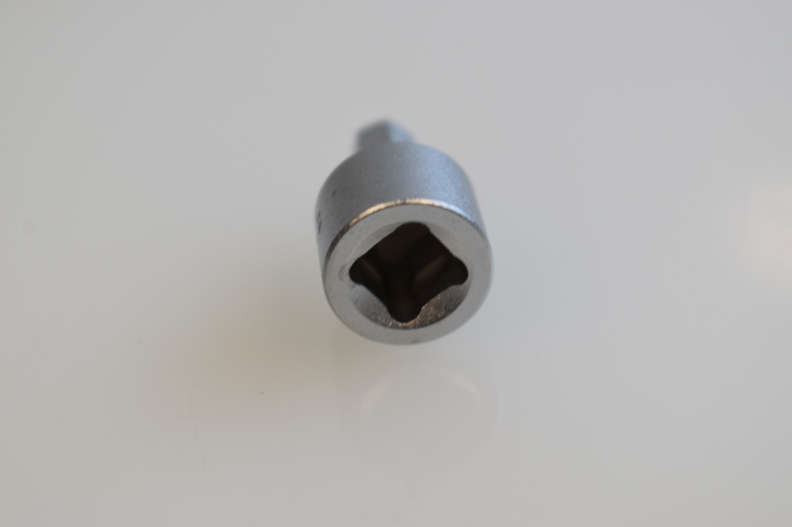 Blue Point Tools BLPHS14316 3/16″ SAE Stubby Hex Bit Socket 1/4″ Drive