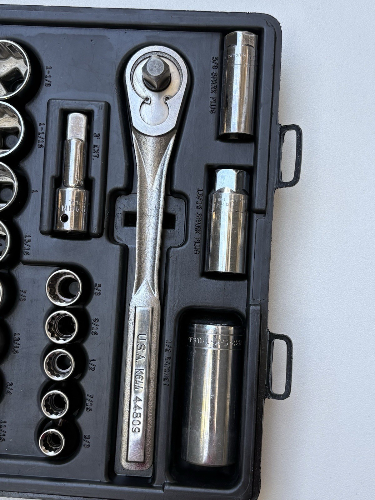 18pcs Vintage Craftsman 1/2” Ratchet ,Socket Set, 1w/ Spark Plug Sockets & Case