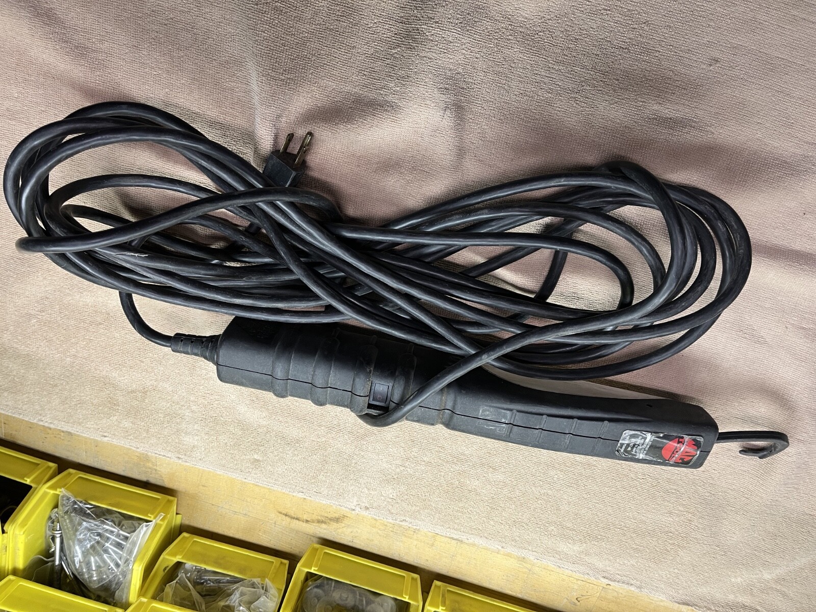 Mac Tools automotive work shop light for cars/trucks/motorcycle etc. great cond.