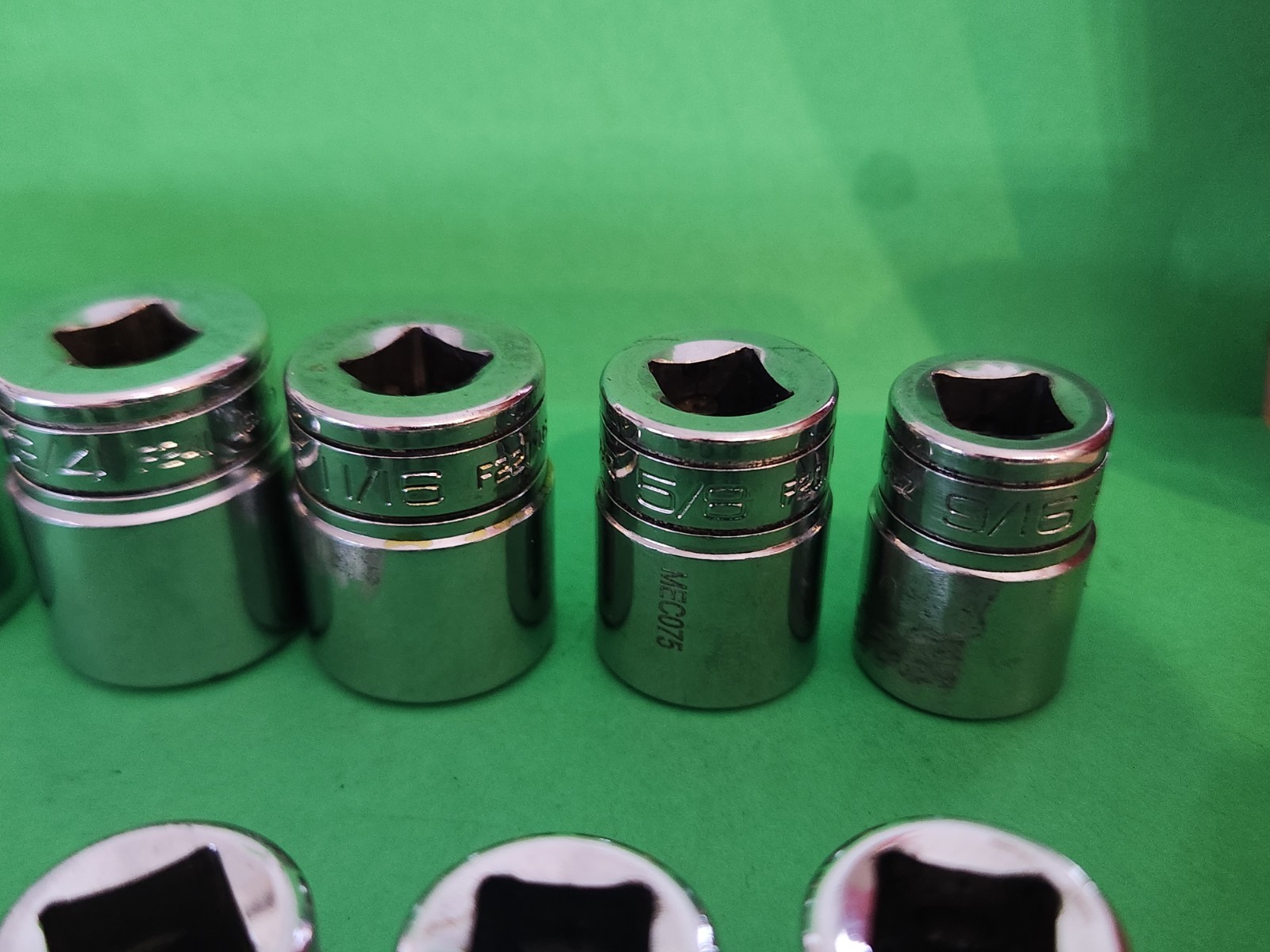 12pc. Snap On 211FY 3/8″ Dr. 12 Pt. Shallow SAE Socket Set 1/4″-7/8″