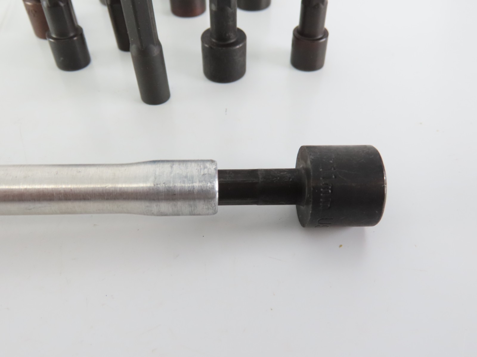 Craftsman 43373 Magnetic Bit Driver w/12 Piece SAE/Metric Nut Driver Set & More