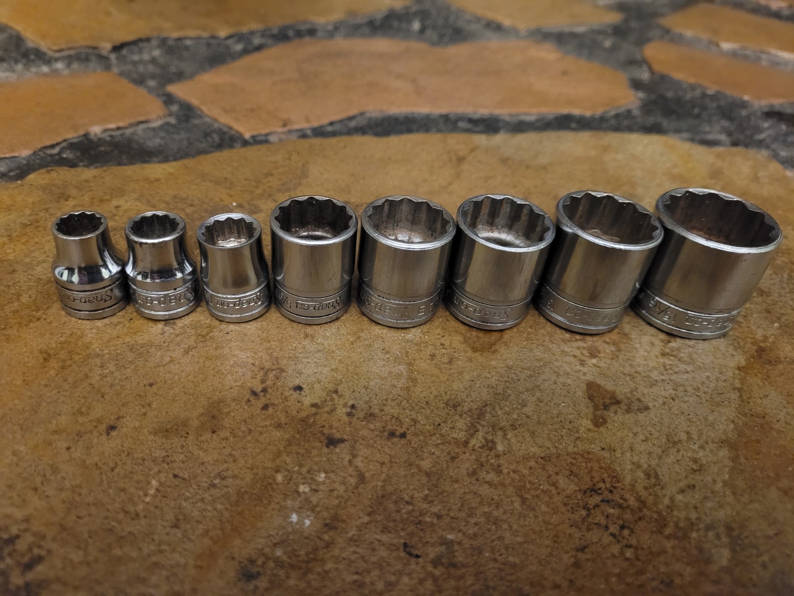 Snap-On 3/8″ Drive SAE 8pc Shallow 12pt Chrome Socket Set – 11/32″ to 15/16″