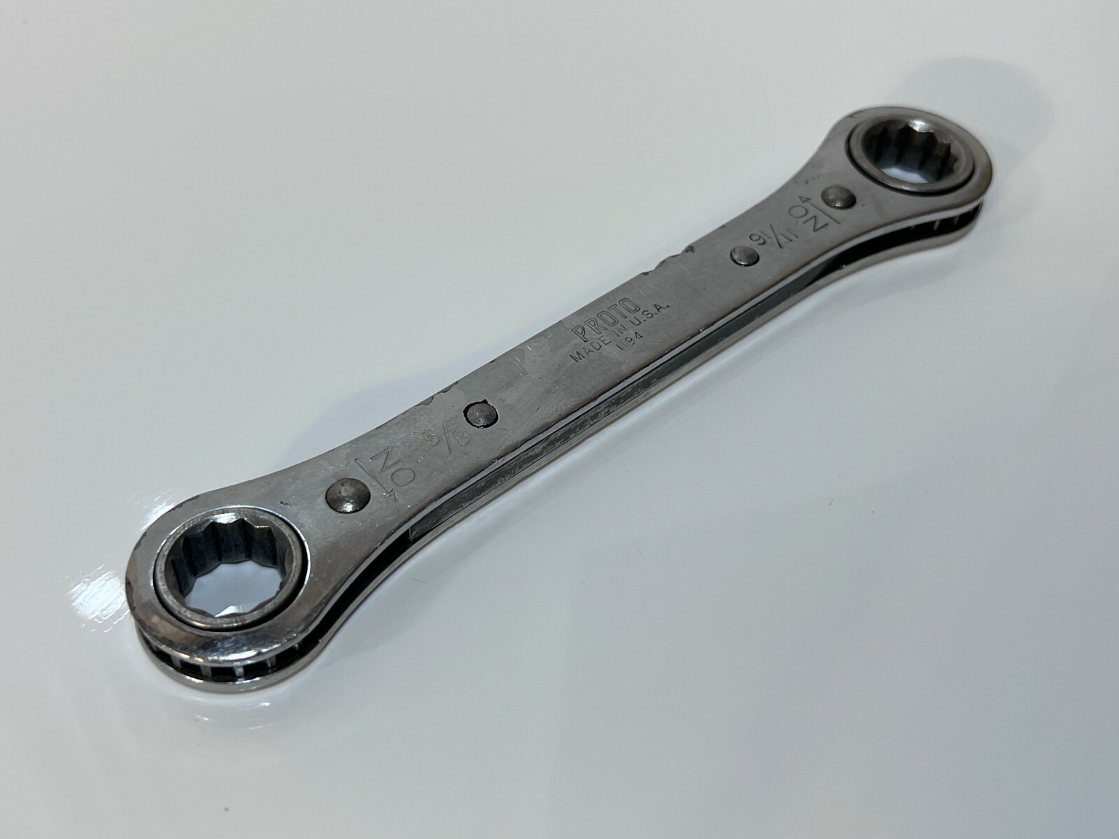 PROTO No. 1194 SAE 5/8″ x 11/16″ Box-End Ratcheting Wrench – 12 Point – USA Made