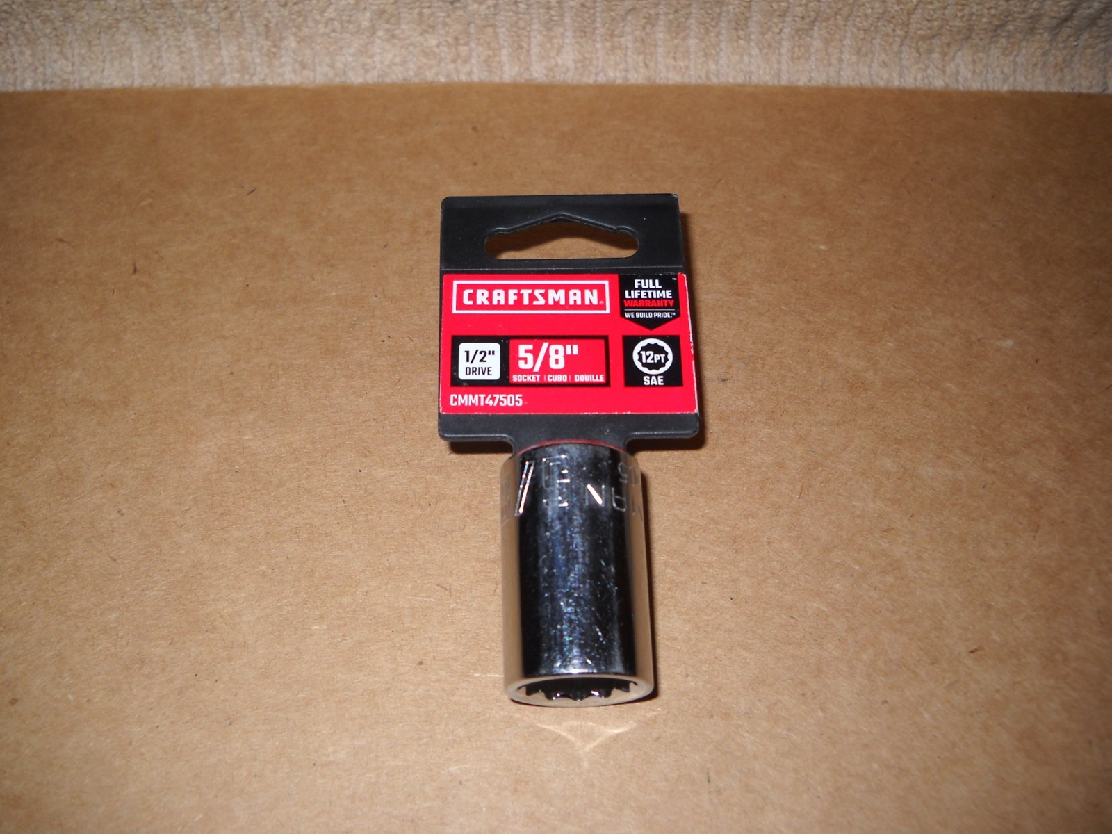 New Craftsman 1/2 Inch Drive 5/8 Inch 12 Point Standard Socket New on Hanger