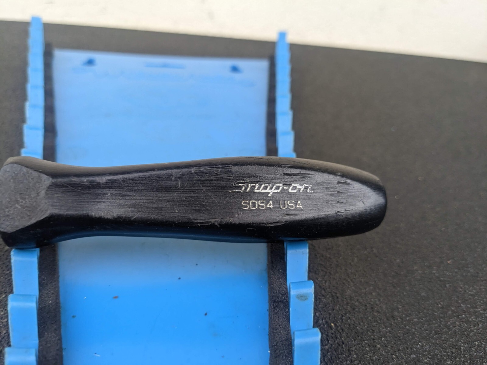 #bk358 Snap-On SDS4 4″ # 2 Flathead BLACK Slimline Handle Screwdriver USA