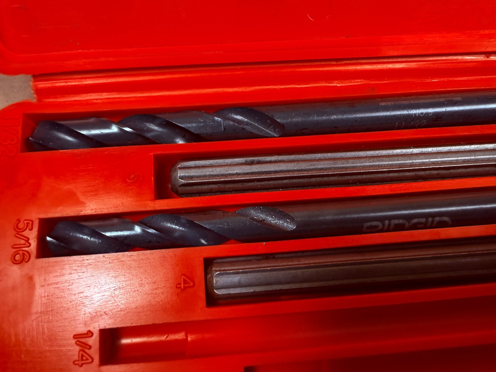 MAC Tools SE10 Screw Extractors Set Red Hard Case Incomplete USA Pre-Owned