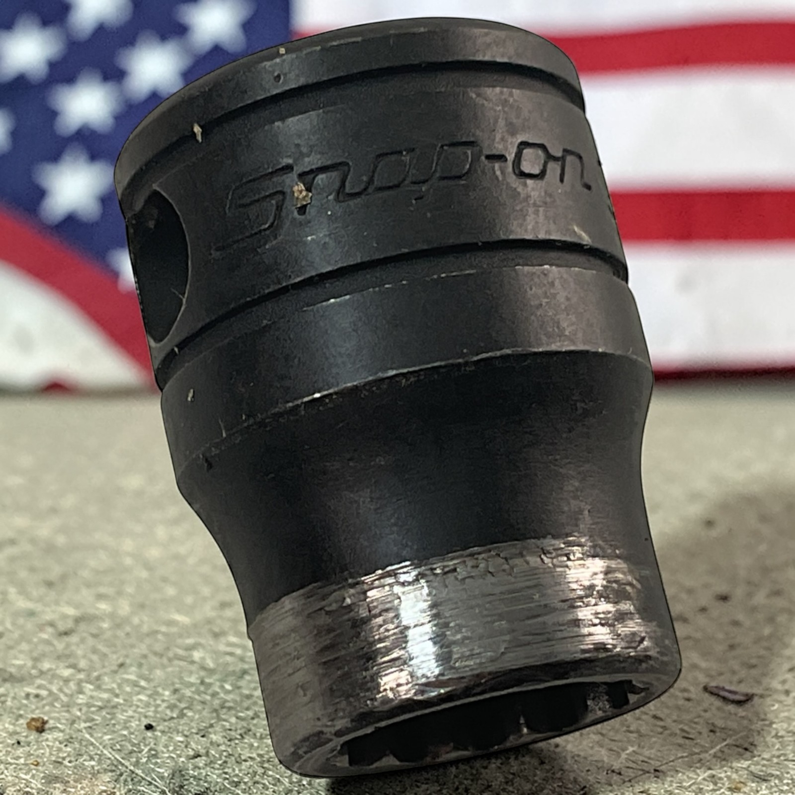 Snap-On Shallow Socket 3/8″ GF121 3/8″ Drive 12 Pt As Pictured Mechanic Tool
