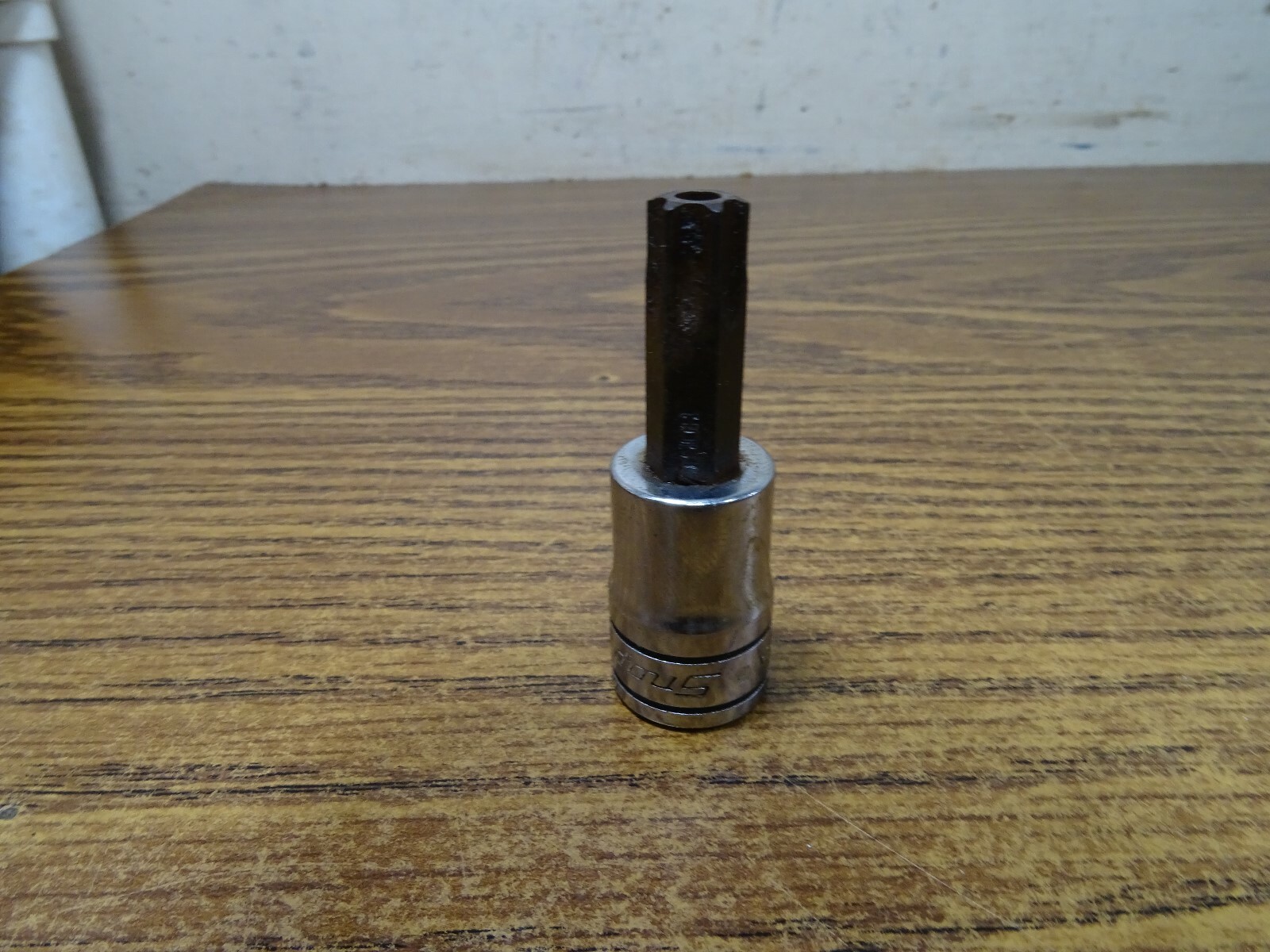 Snap-on Tools USA 3/8″ Drive T50 TAMPER TORX T50R Bit Chrome Socket FTX50E