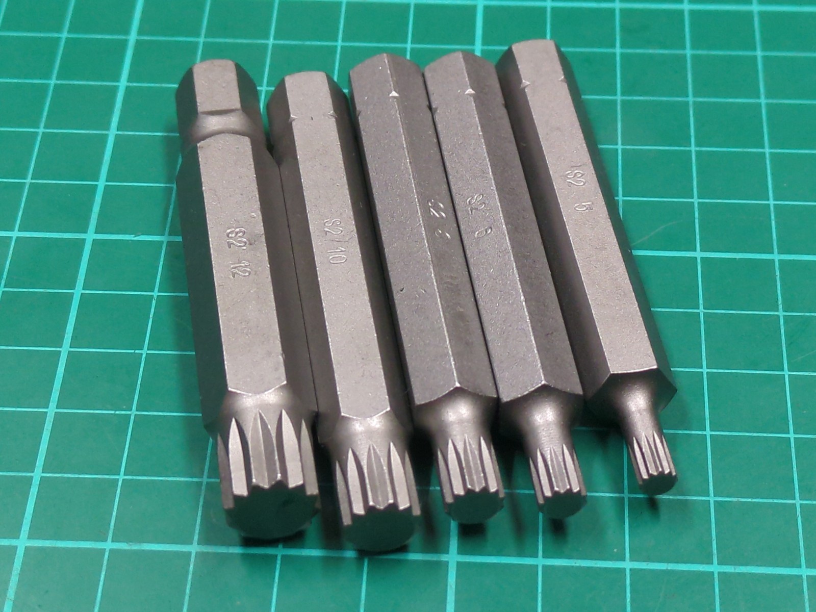New Set Halfords Advanced Long Reach, 75mm Spline Bits 10mm Shank M5 – M12
