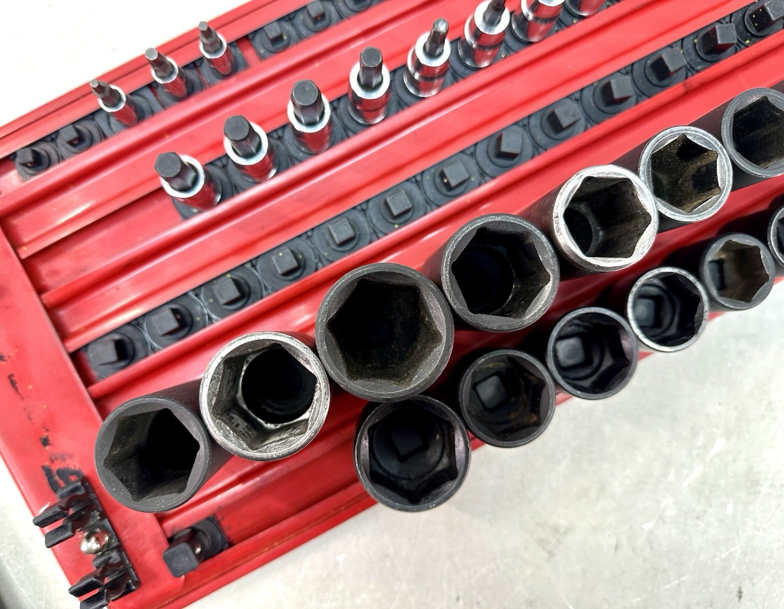 Miscellaneous Brands Socket Set with Tray