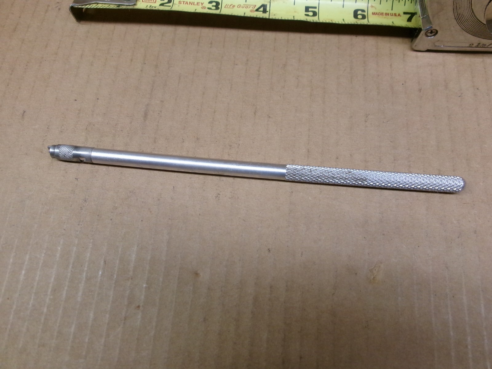 Ullman Device Corp USA 7-1/4″ Flat Blade Screw Starter No H-24