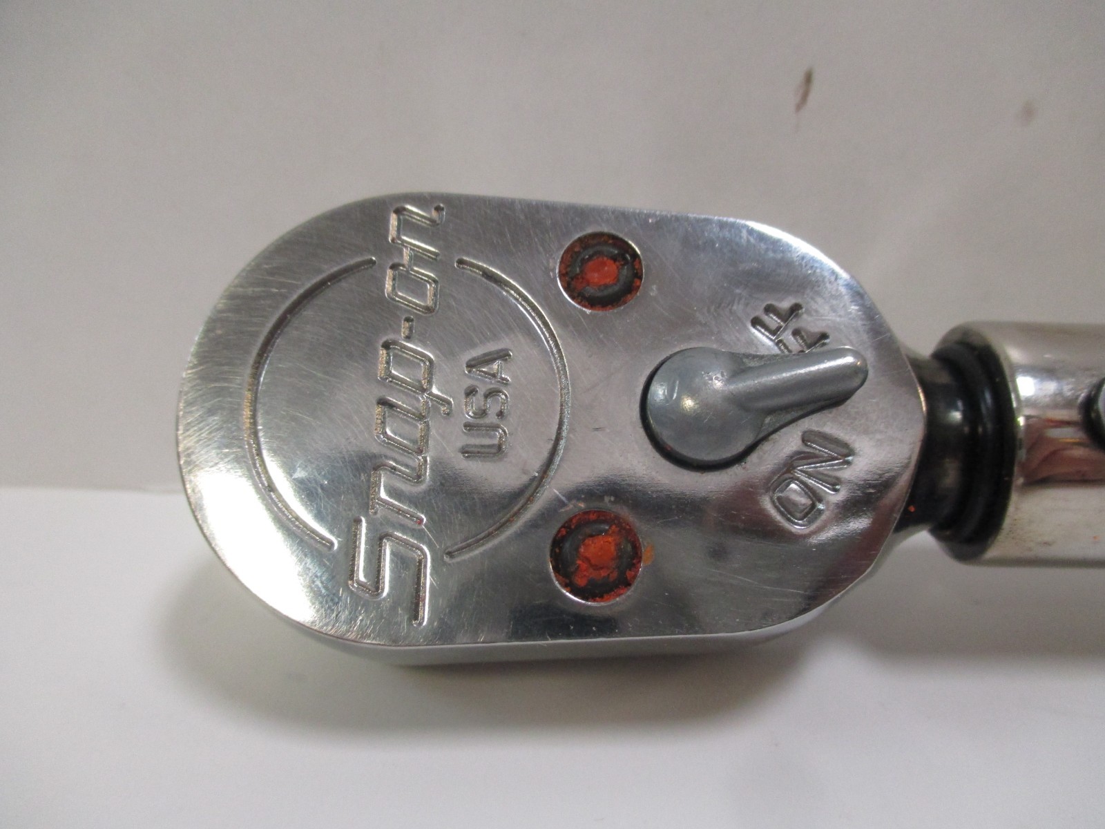 Snap On 1/2″ Drive Click Type Torque Wrench 500-2500 in Lb QD3R2500 Ratchet