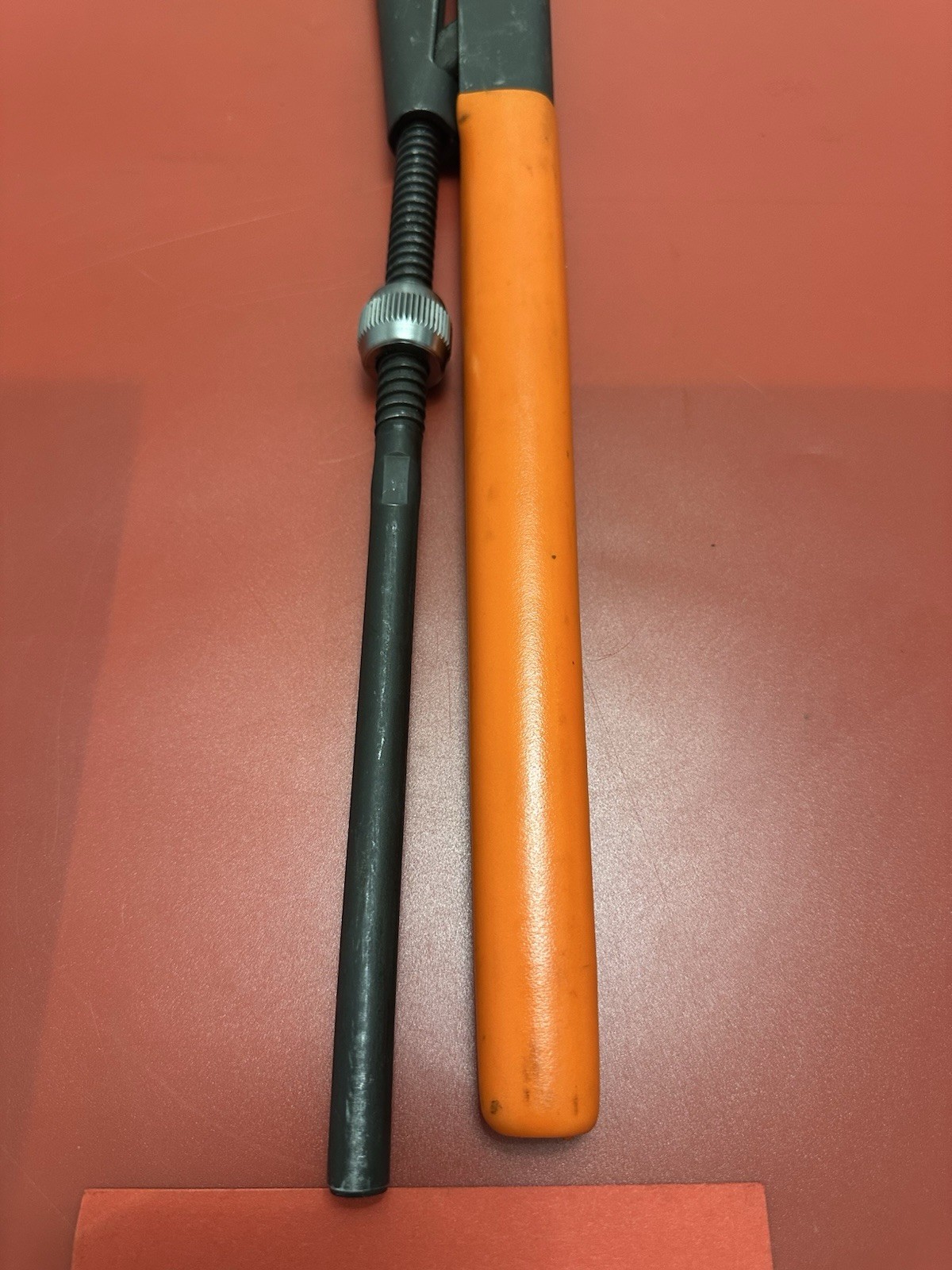 Snap On 21-1/2″ Pliers Wrench (Orange) – PWZ3OA.
