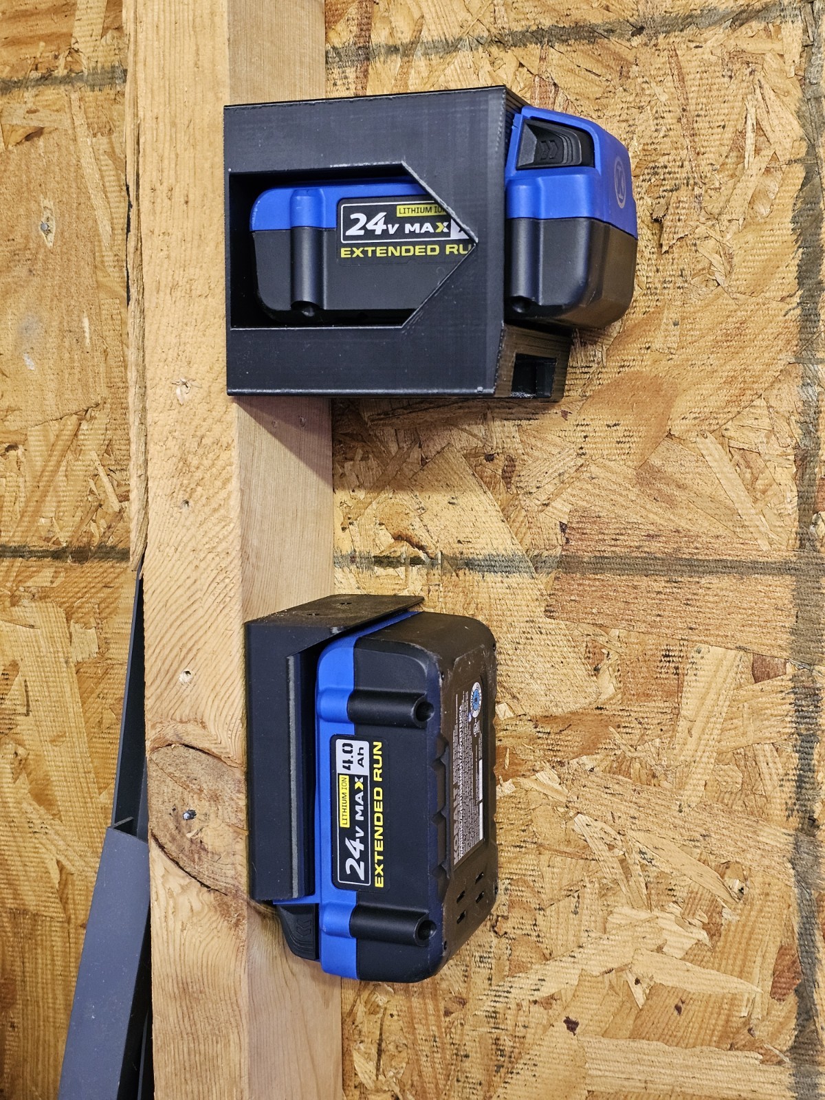 Kobalt 24V Battery Wall Mount Hanger – Flexible Orientation