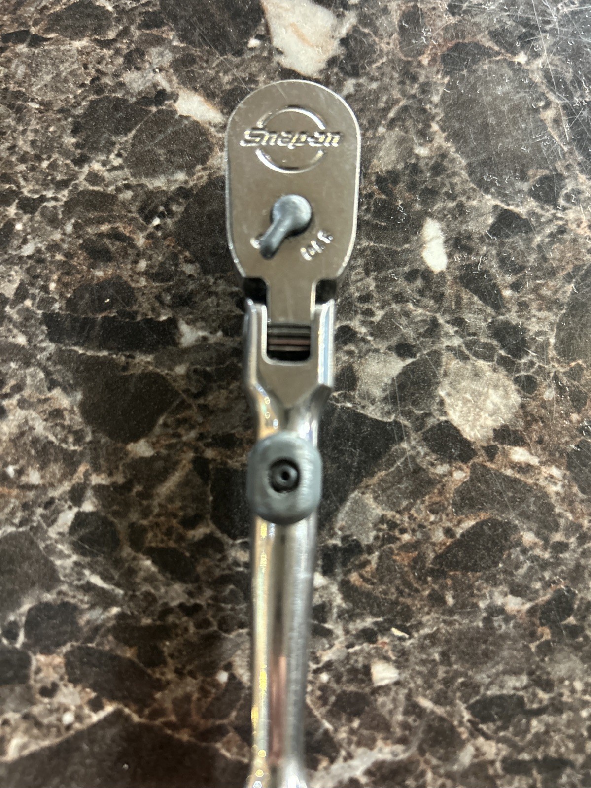 Snap-On Tools THLX72 1/4″ Drive RED Soft Grip Handle Locking Flex-Head Ratchet
