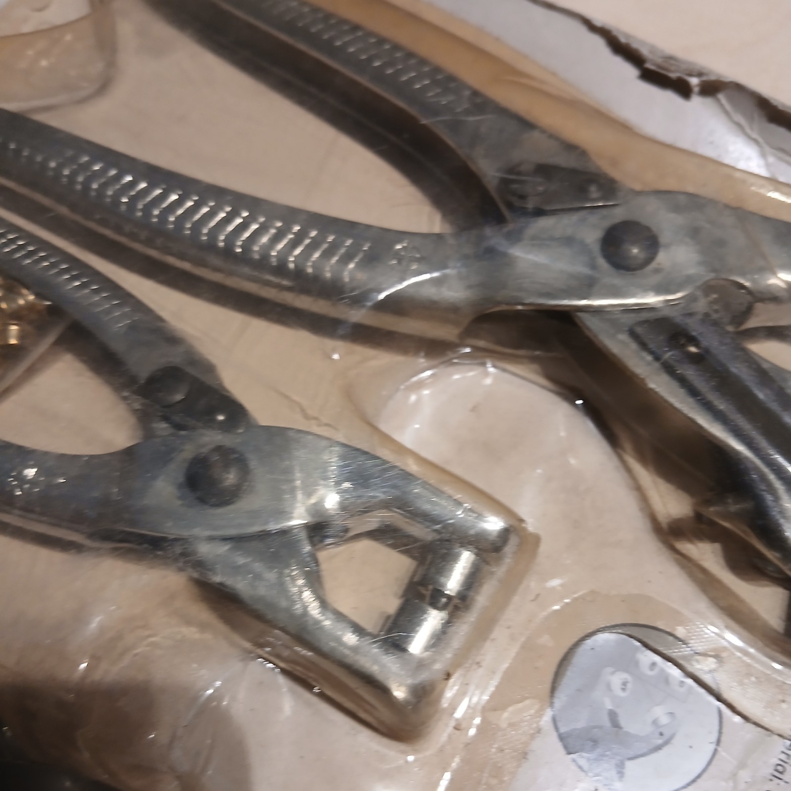 Set of Perforating Pliers Fabrics Studs Staples Chrome Plated Carbon Steel