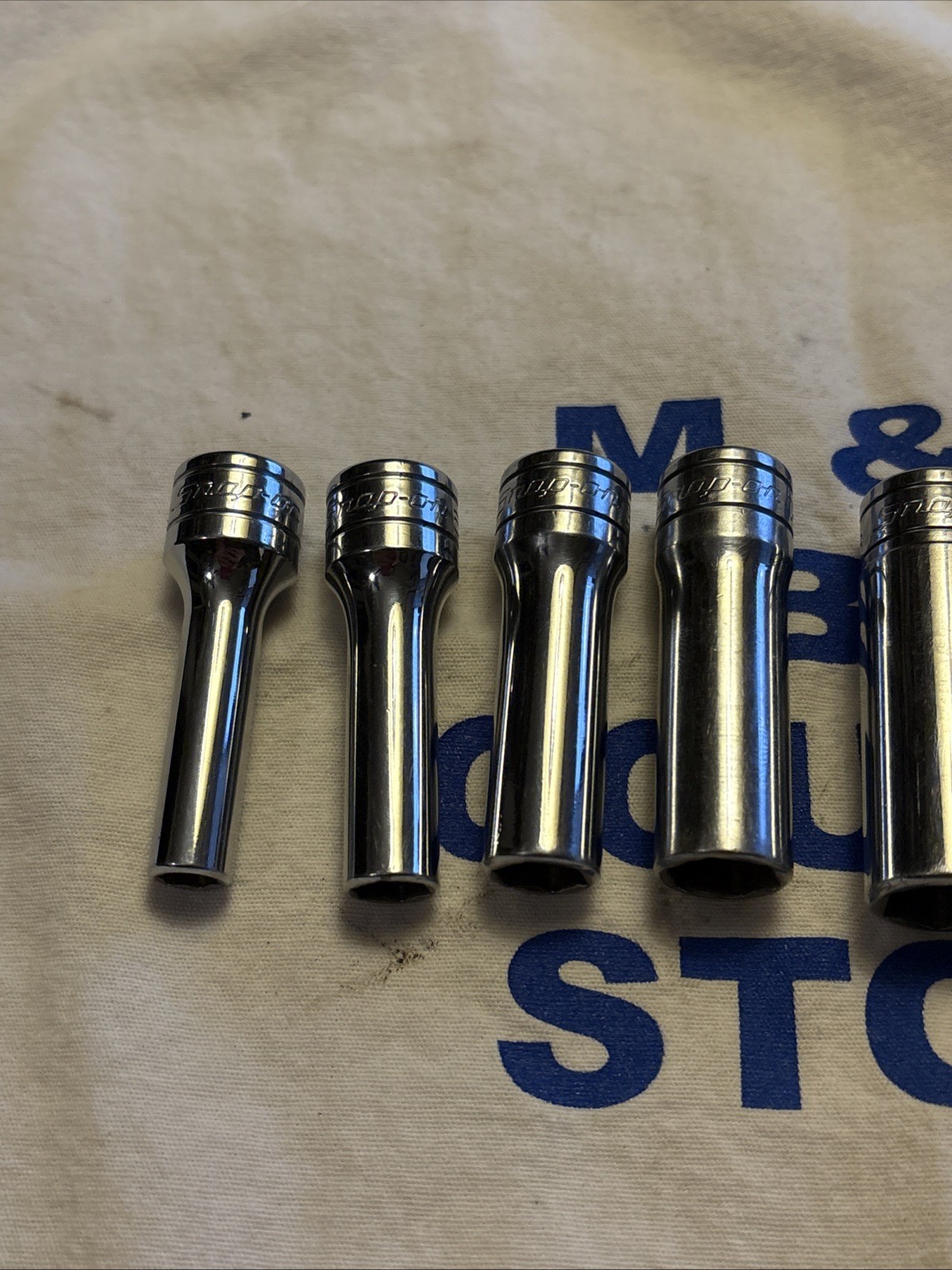 Snap-on Tools USA 3/8″ Drive 6pt 9pc SAE Deep Chrome Socket Set 211SFSY