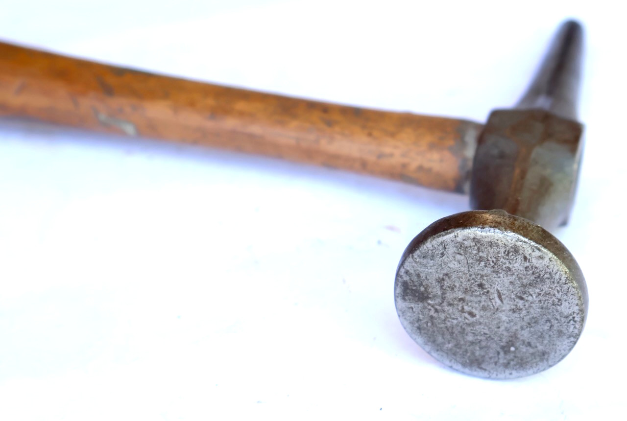 13.4 Oz. Unbranded Short Straight Pointed Peen Auto Body Repair Hammer / MTT