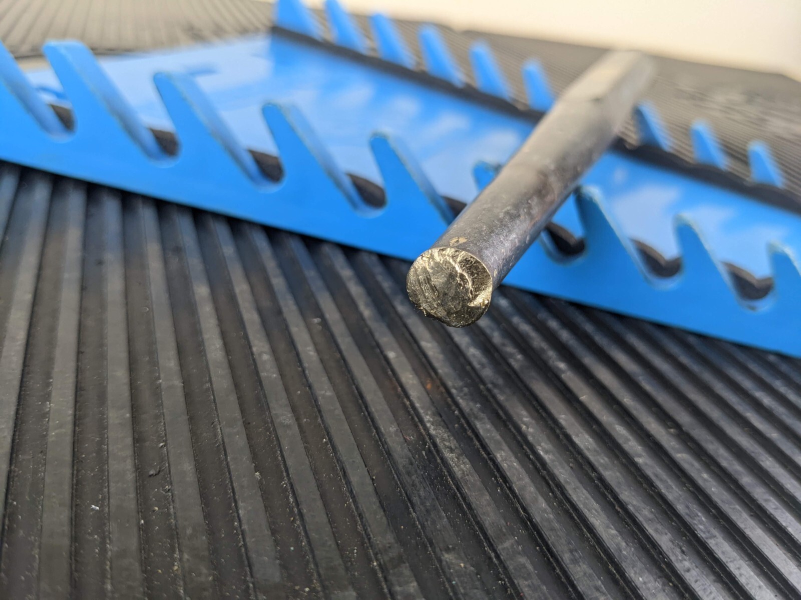 #au296 Snap-On Brass Punch 8″ PPB1001