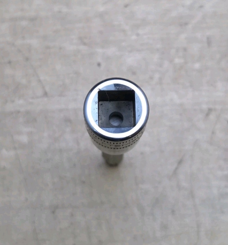 Snap On FTSM8LE – 3/8″ Drive 8mm Triple Square Hex Bit Long Socket Driver