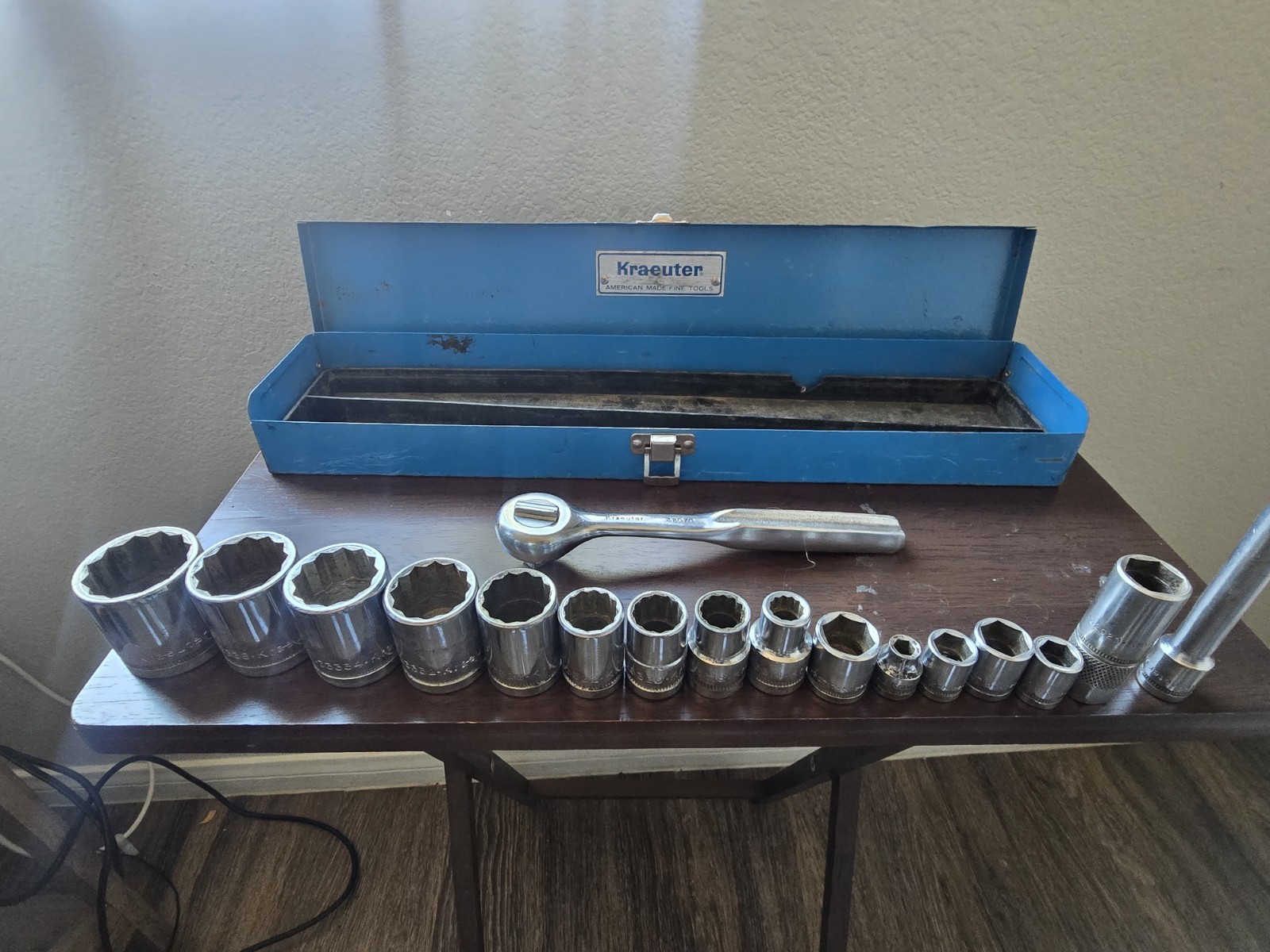 Kraeuter Socket Set 3/8 Drive Ratchet 32070 SAE 12pt USA Metal Case Vintage