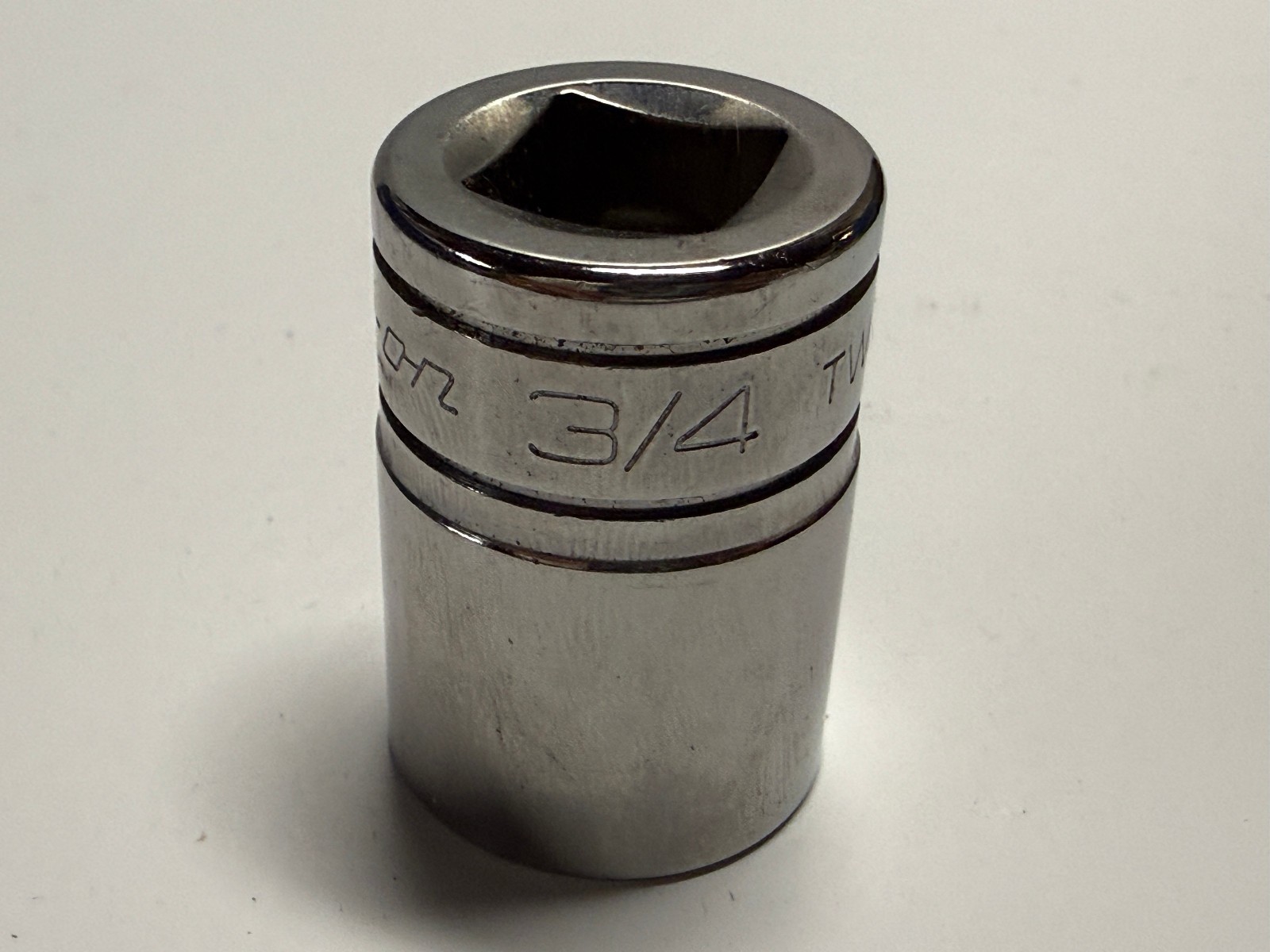Snap-On Tools NEW TW241 – 3/4″ – 1/2″ Drive – 6 Point – Shallow Chrome Socket
