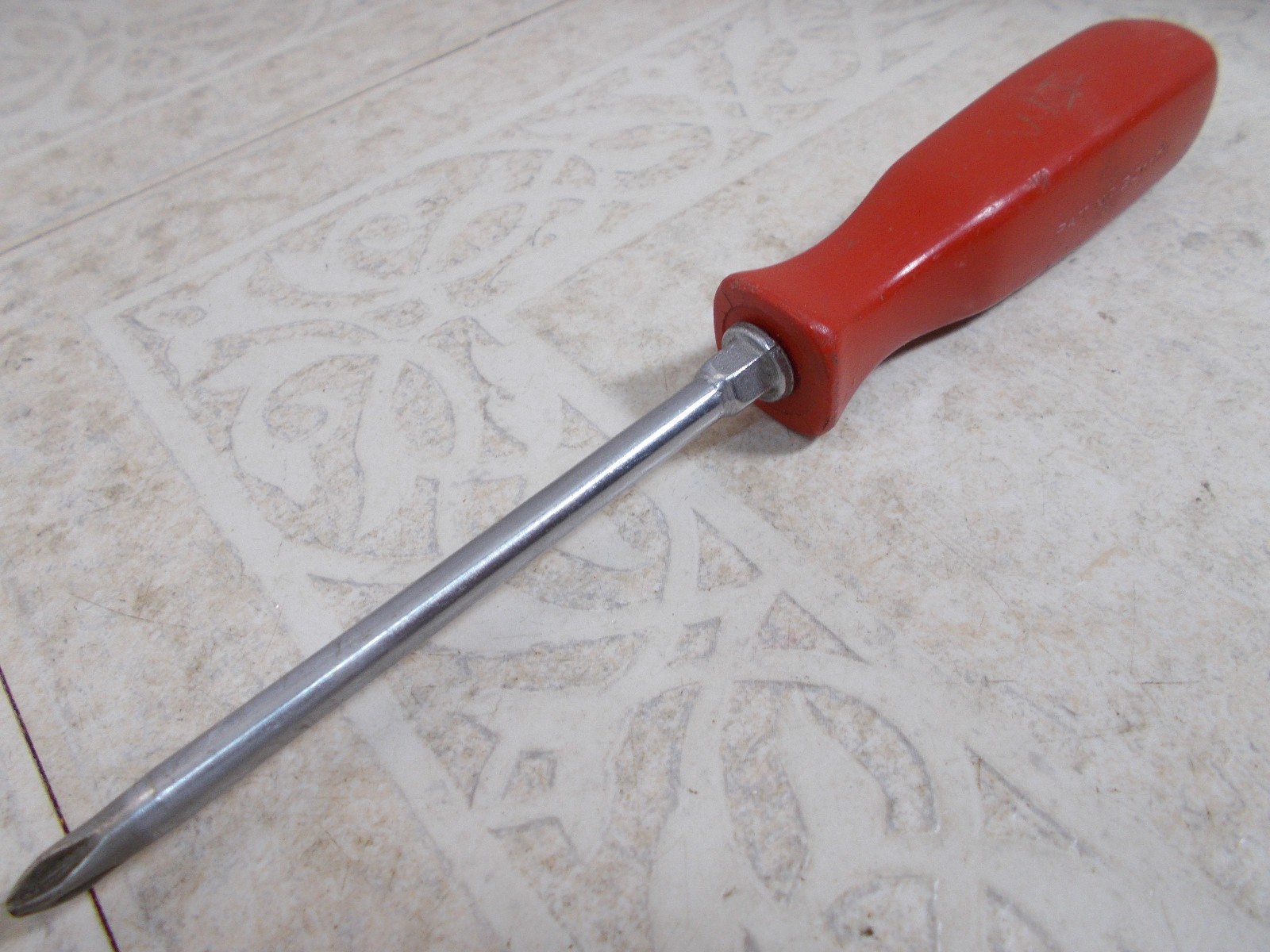 Snap-on Phillips/Pozidriv Screwdriver #2 Red Hard Plastic Handle SSDZ42 USA (Z3)