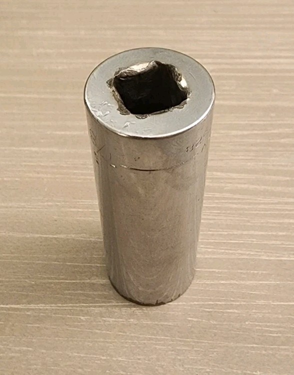 Craftsman 7/8″ Deep Well Socket 12 Point 1/2″ Drive V 47528