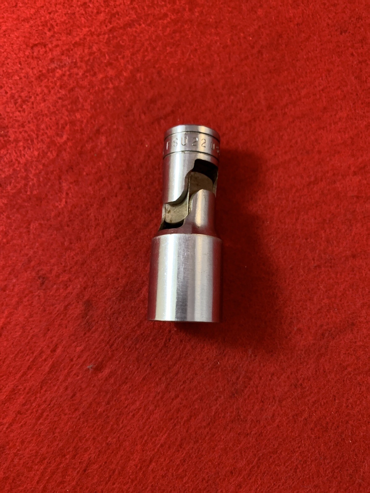 Snap On FSU22 3/8″ Drive 6pt 11/16″ Deep Chrome Swivel Socket (G6)