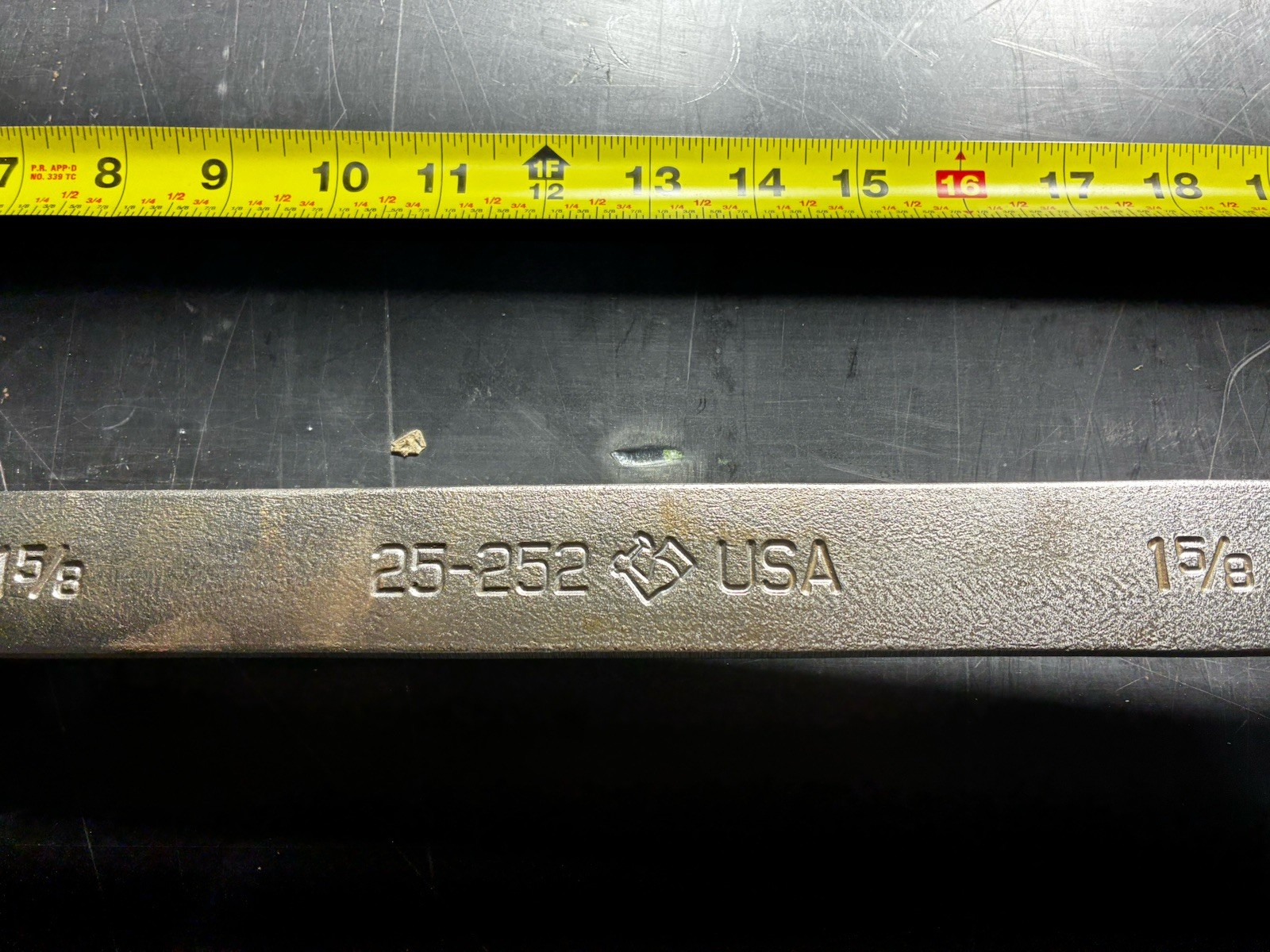 ARMSTRONG 25-252 1-5/8″ 12-POINT LONG COMBINATION WRENCH 24″ LENGTH 25252