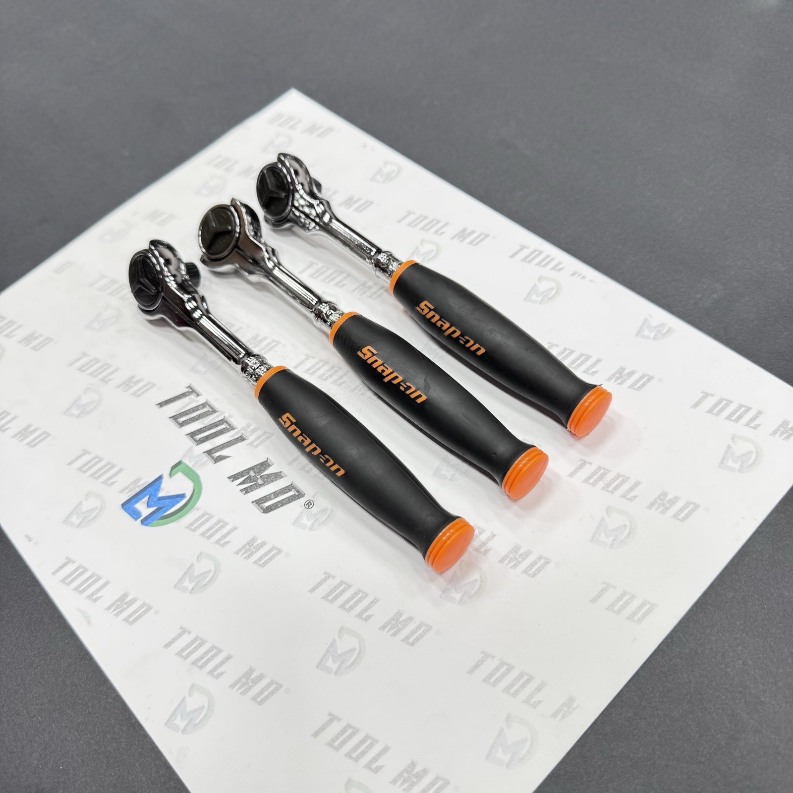 Snap-on Tools ORANGE 3pc 1/4″ – 3/8 & Bit Drive Swivel Head Ratchet Set FHCNF72