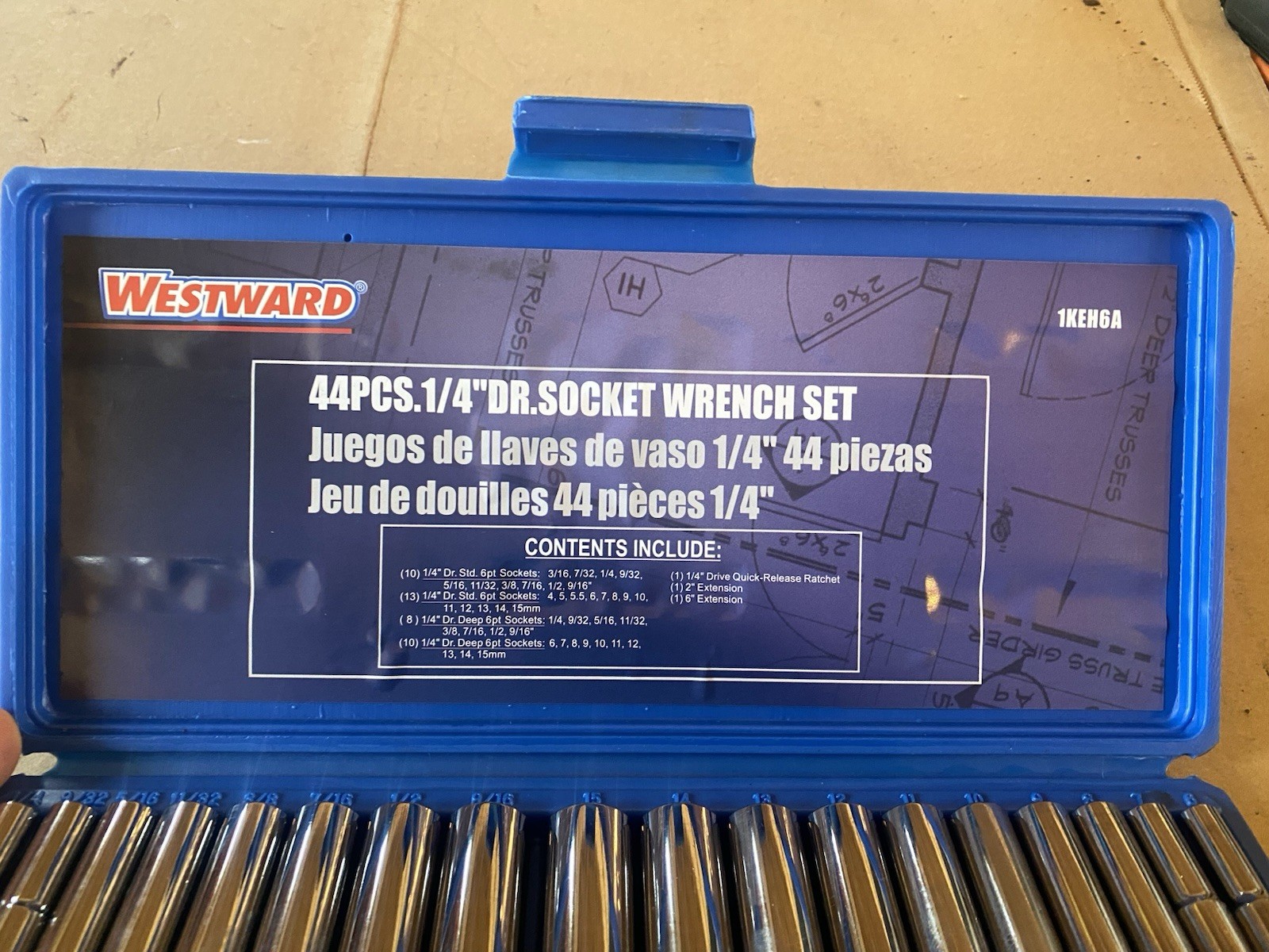 WESTWARD 1KEH6A 1/4 IN. DRIVE 44 PC SAE/METRIC,STANDARD/DEEP 6 POINT SOCKET SET