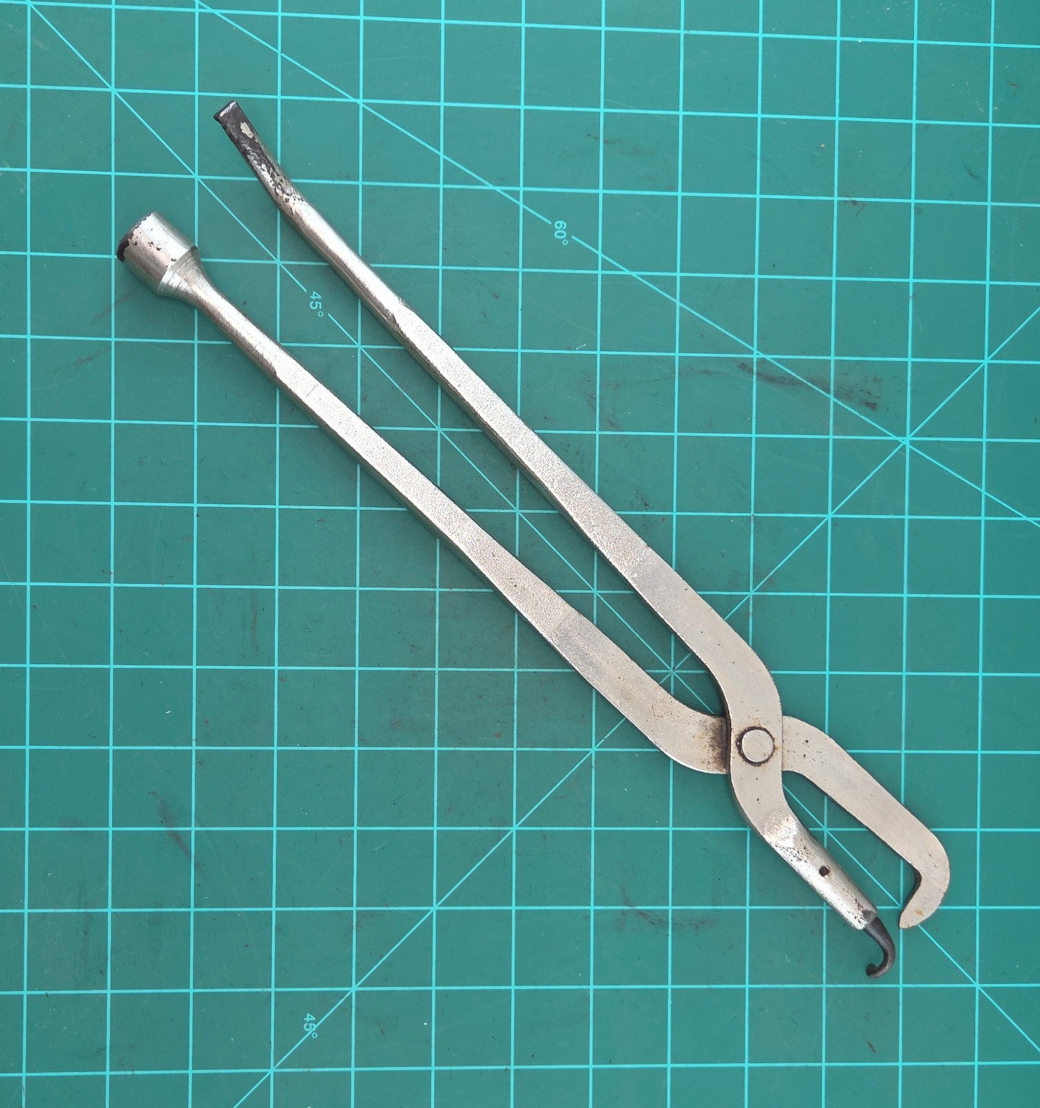 Snap On Tools 131A Drum Brake Spring Pliers