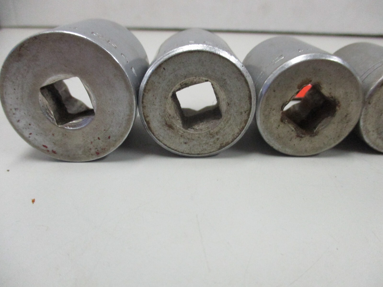 Craftsman 13pc =V= Series 1/2″ Drive 12 Point SAE Socket Set 7/16 to 1-1/4