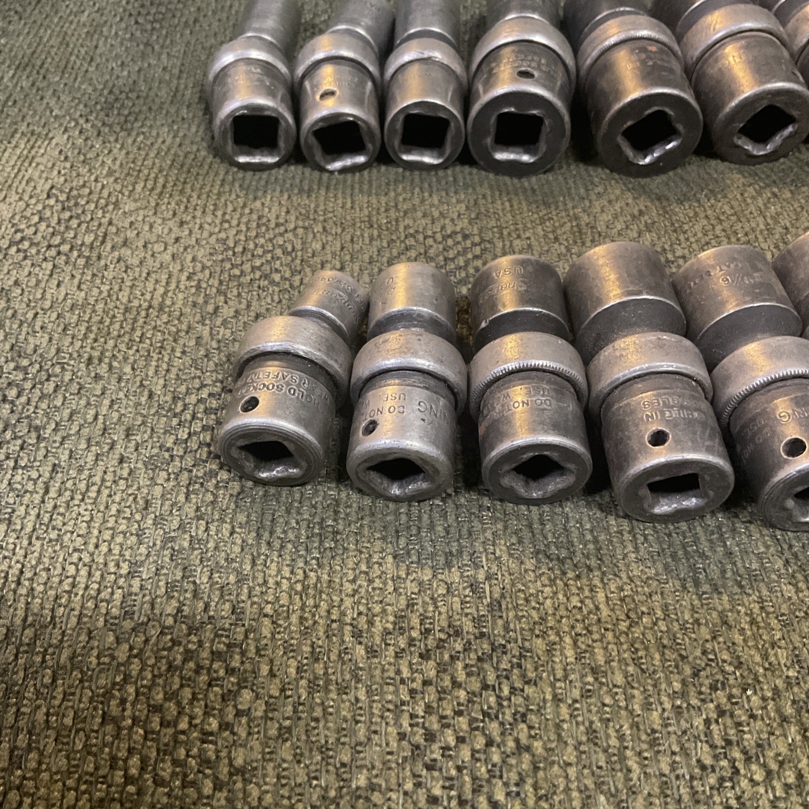 15 pc 1/2″ Drive & 3/8” Drive 6-Point Flank Drive Impact Swivel Socket