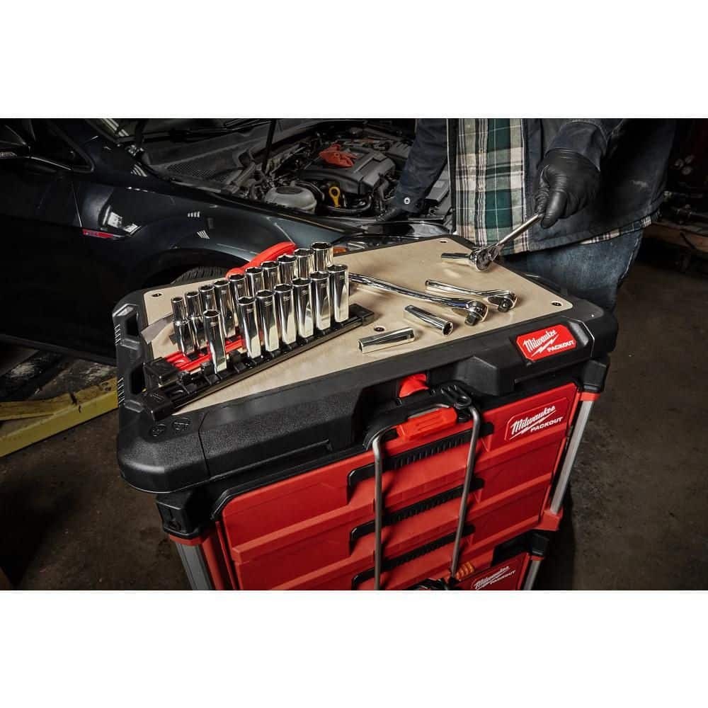 Milwaukee 48-22-9003 1/4″ Dr 3in Stubby Ratchet w/ 4 Arc Swing