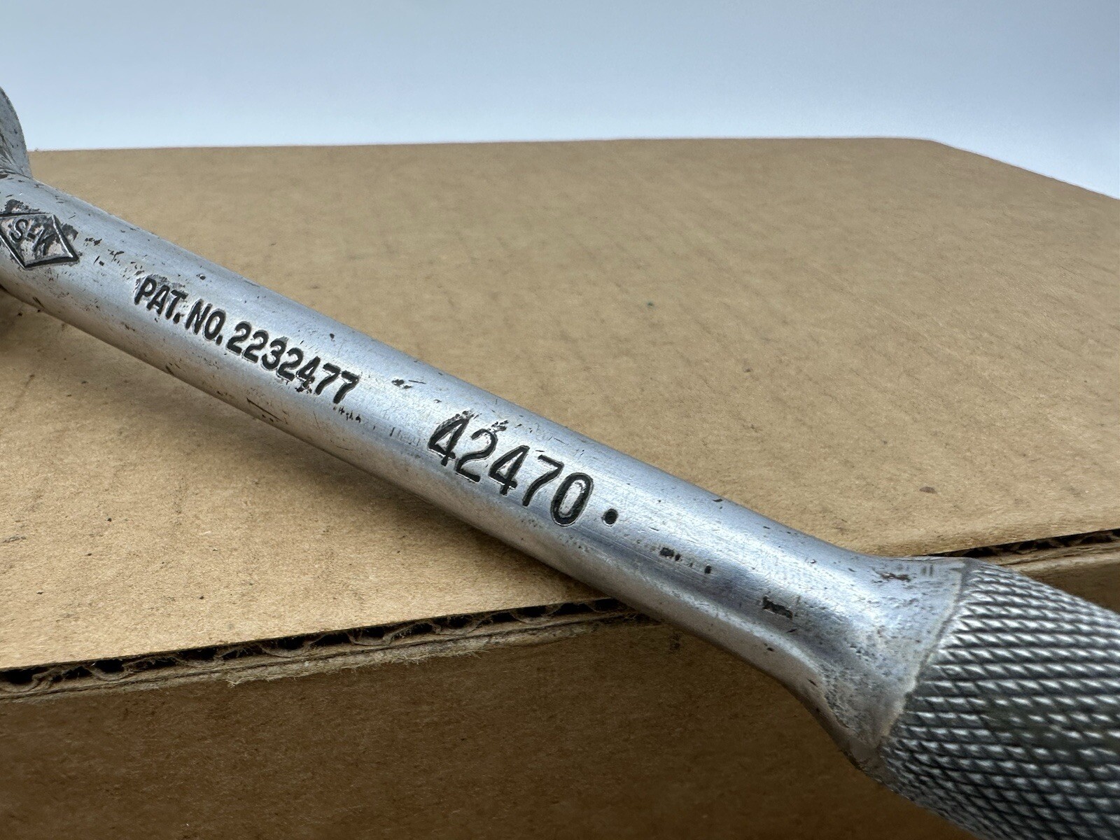 Vintage S-K Tools 1/2″ Drive Ratchet 42470 USA 10″ long Knurled Round head