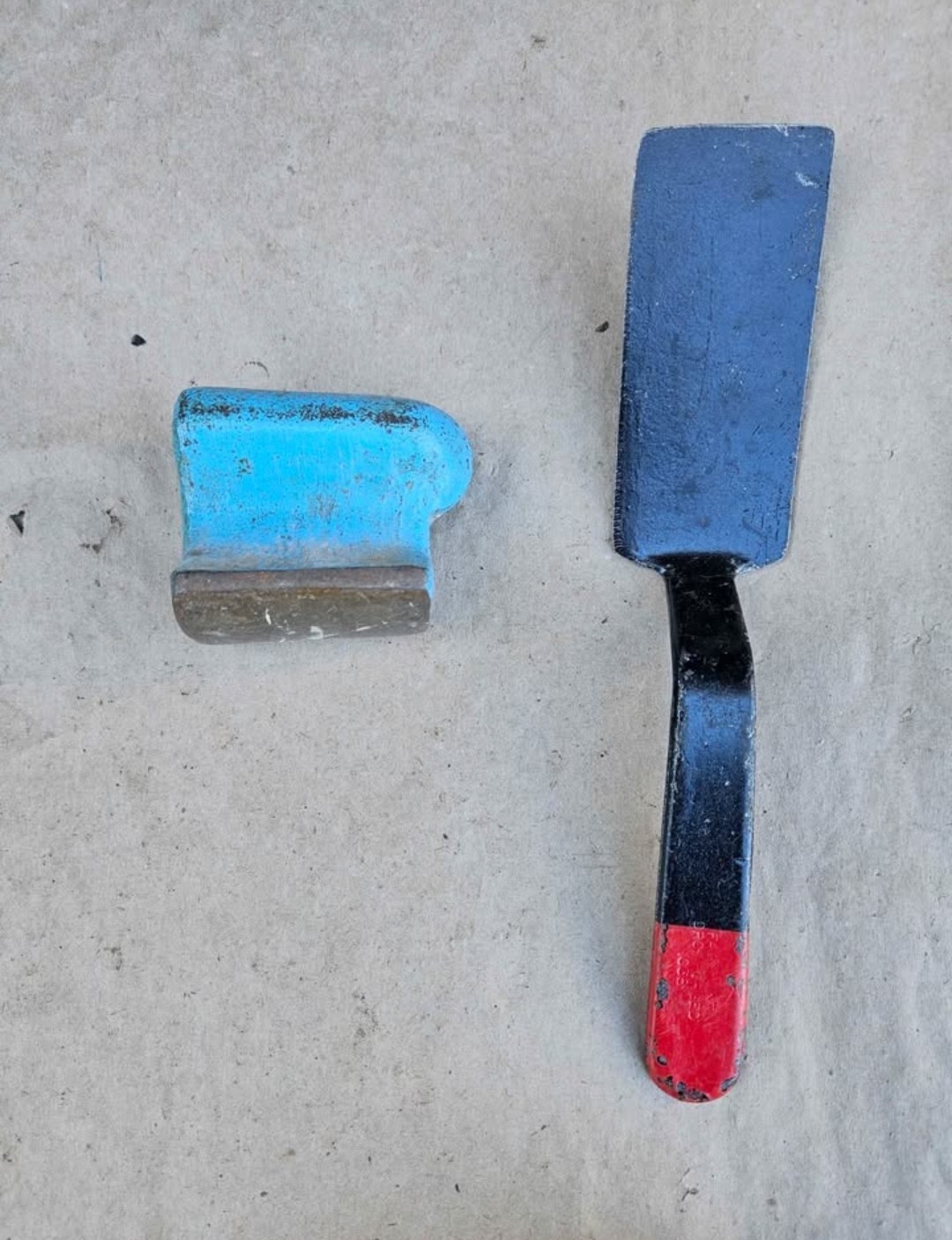 Vintage auto body anvil dolly and auto body spoon in excellence condition
