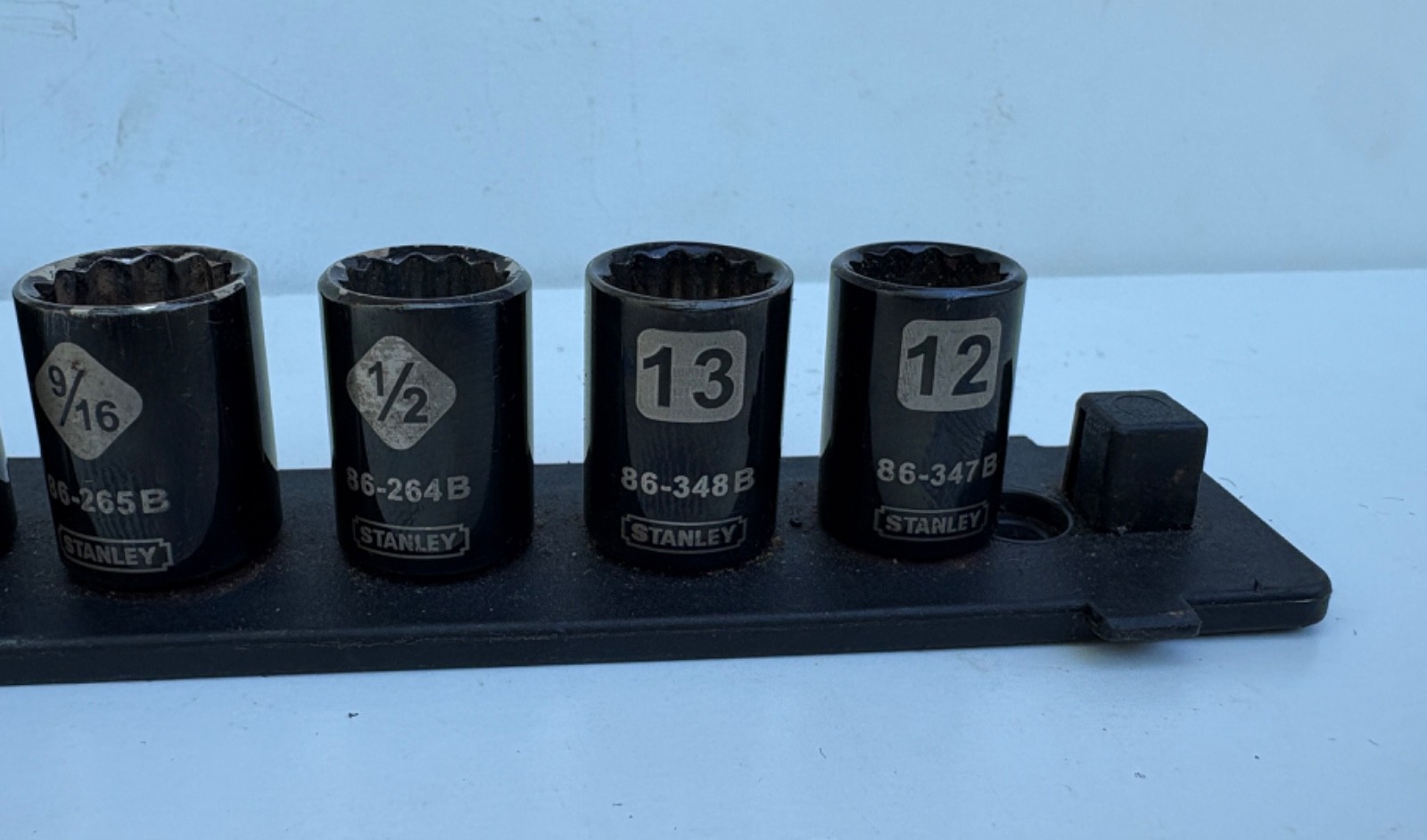 Stanley Black Chrome 3/8″ Drive Sockets 9 Pieces 12pt on Rail