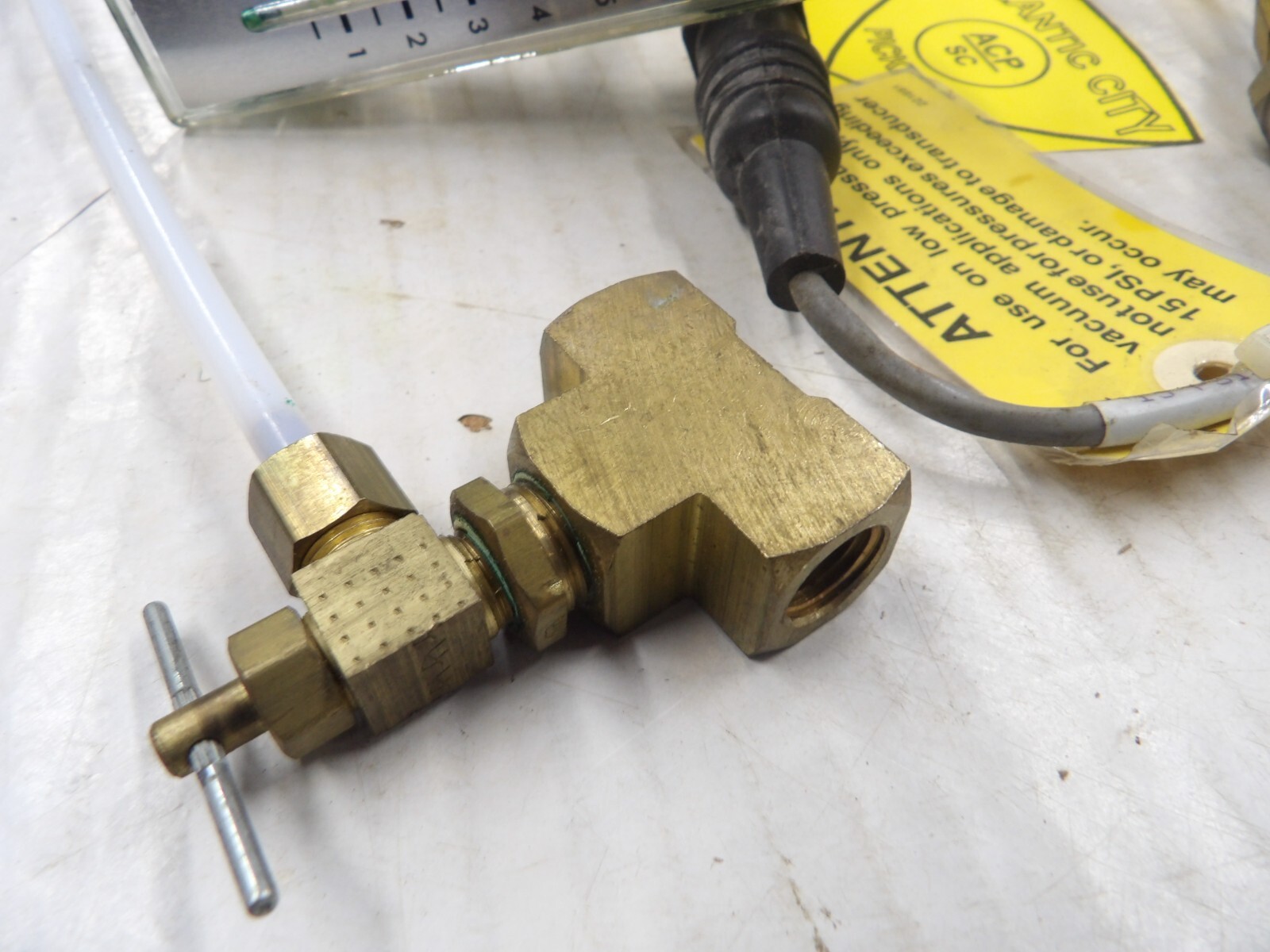 DWYER TOOL 1-5 SCFH AIR RMA SERIES FLOW Adapters-As Shown in Pictures