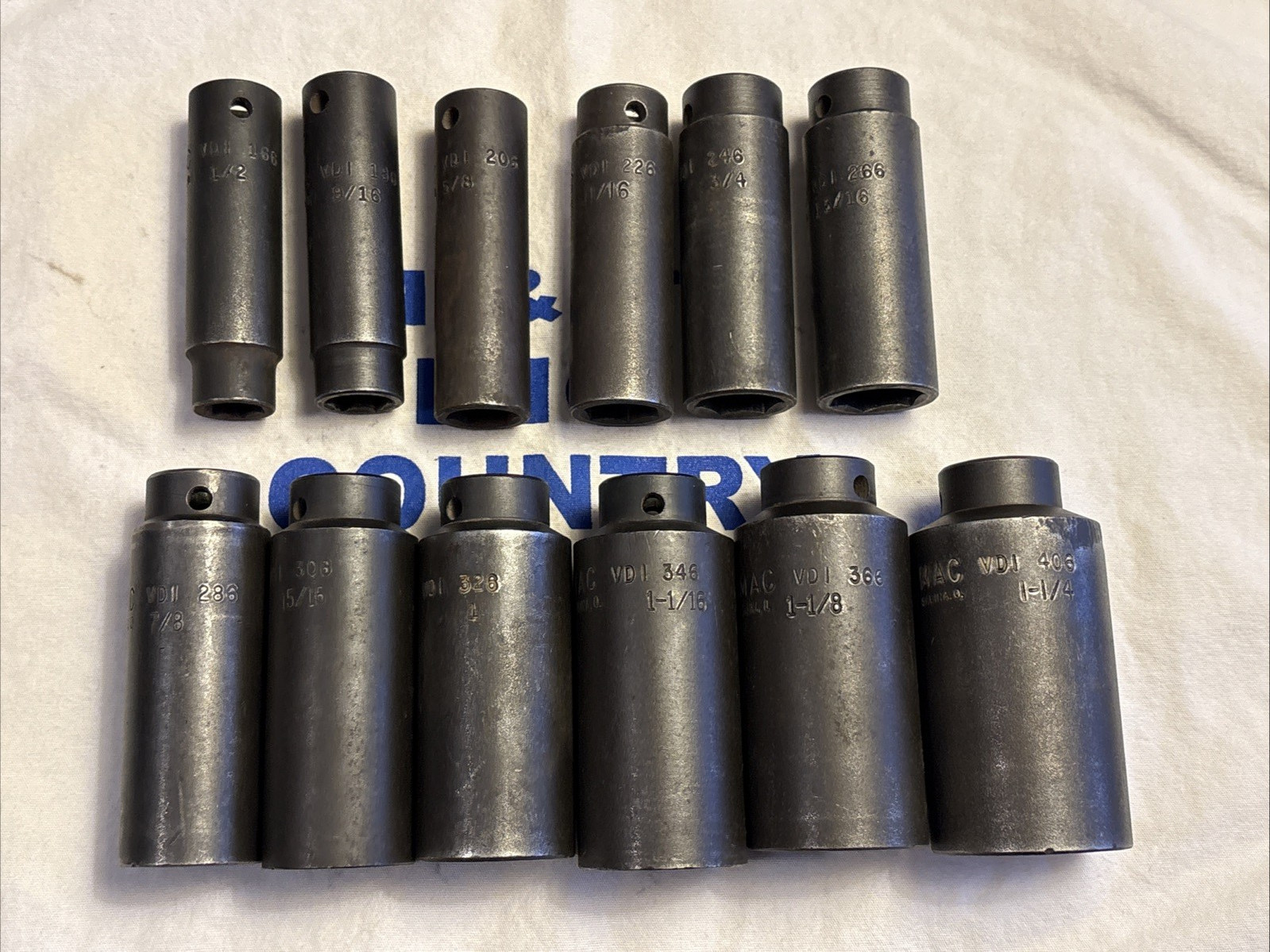 Mac Tools USA 1/2″ Drive 12pc 6pt Deep Impact Socket Set SVDP136BRPT